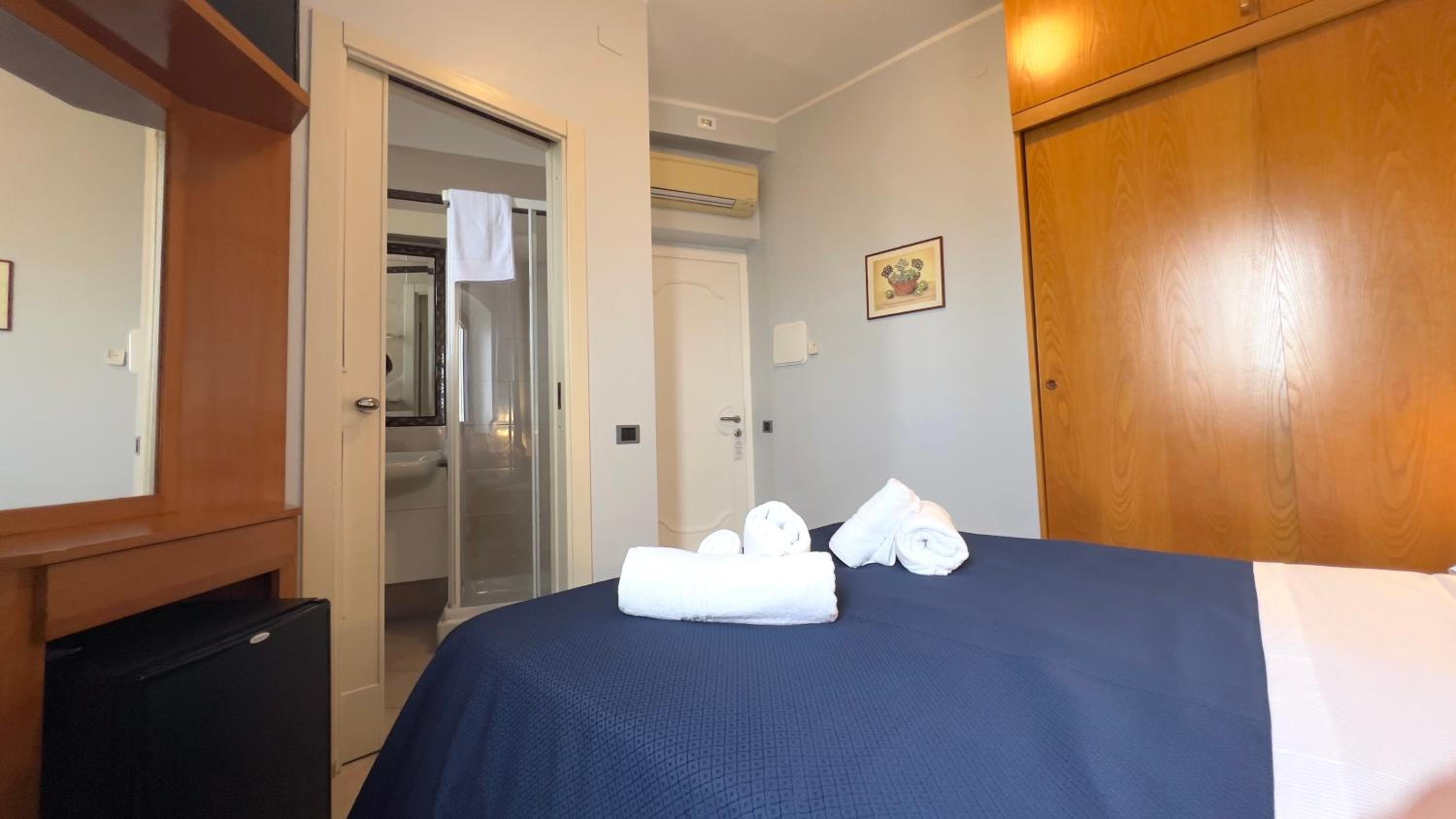 Double Room with Sea View photo 2