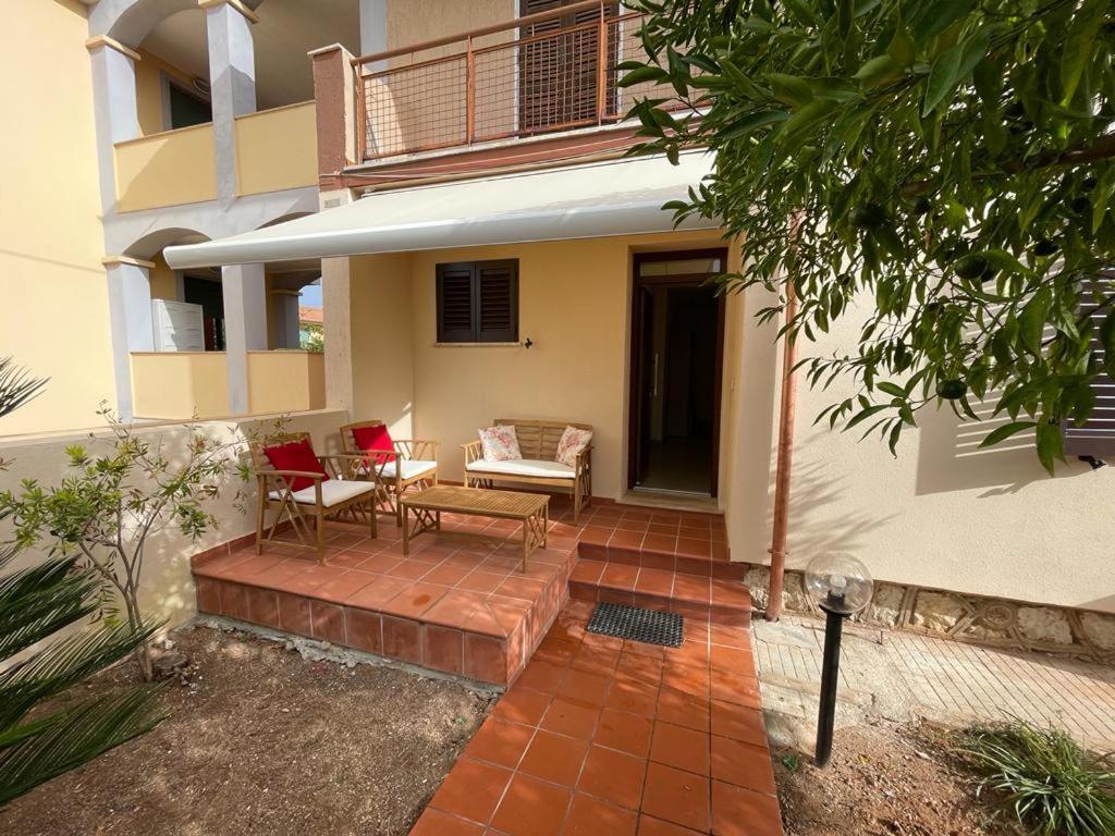 Two-Bedroom House photo 3