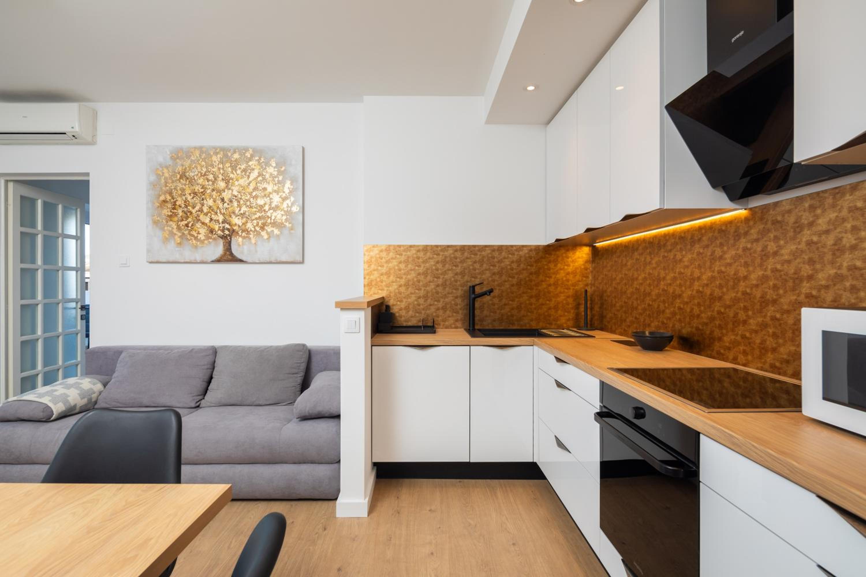 Apartment - Ground Floor photo 3