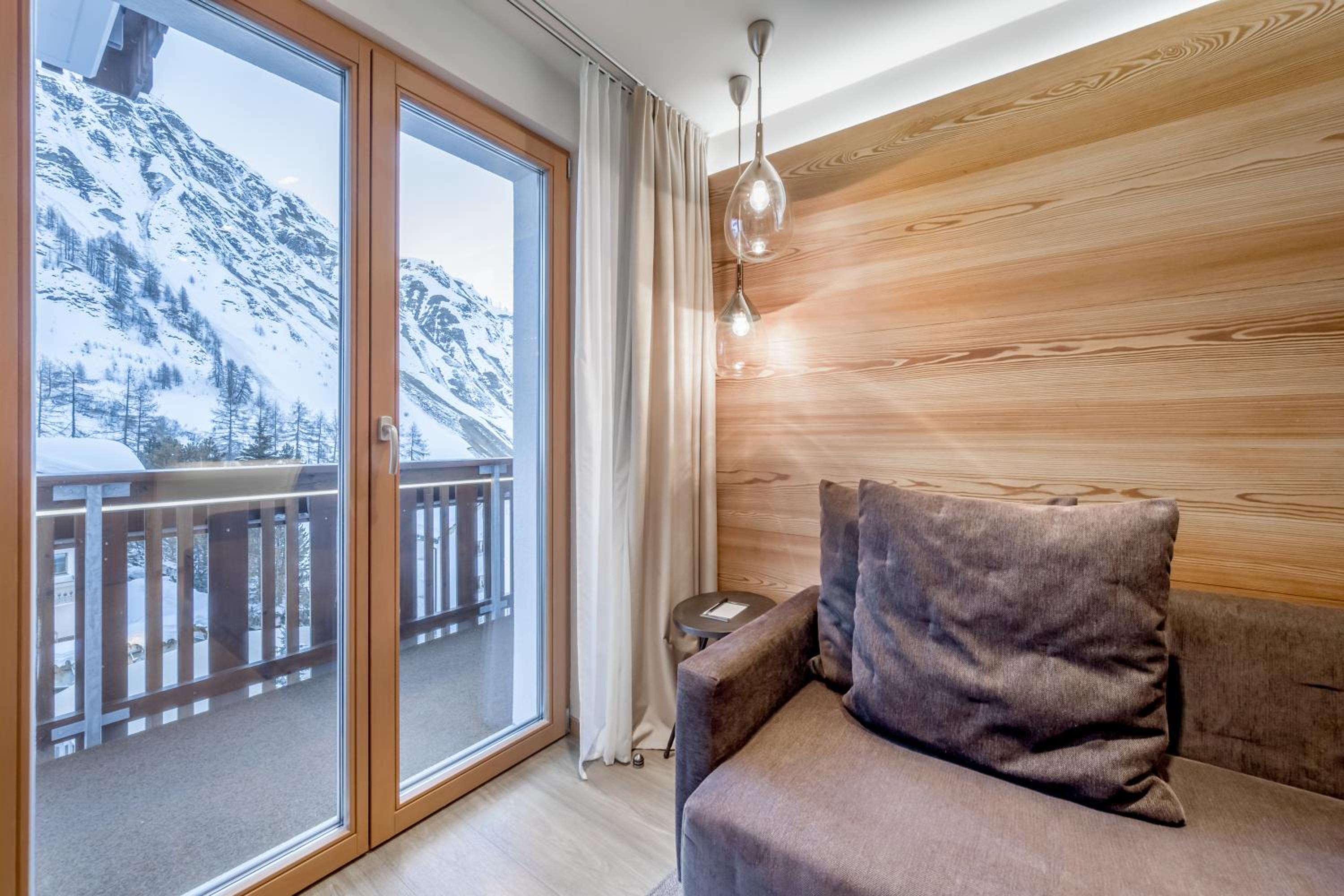 Family Suite with Balcony photo 2