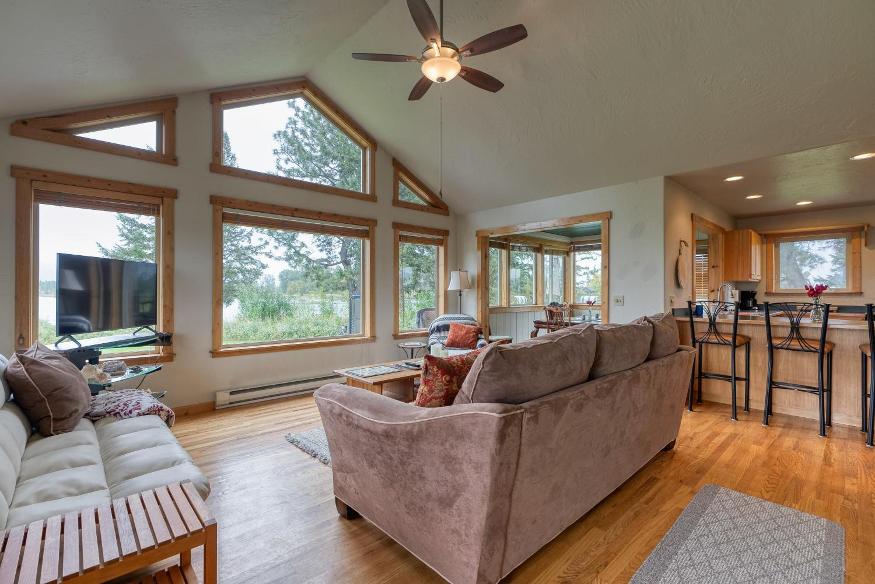 One-Bedroom House photo 1