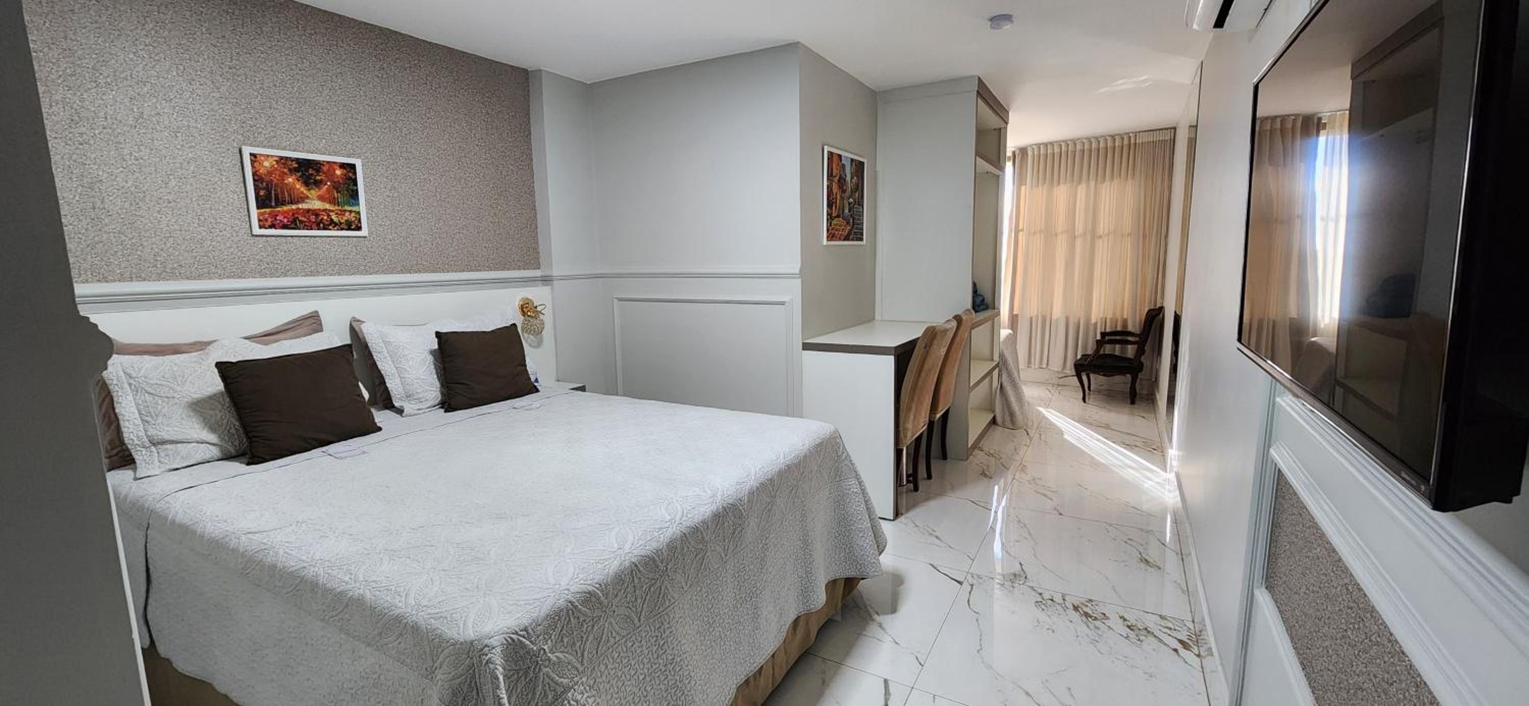 Triple Room with City View