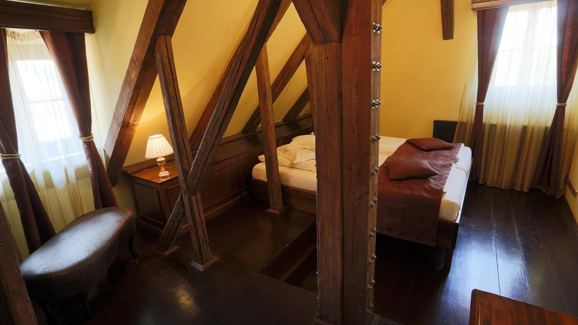 Twin Room - Attic - Photo 1