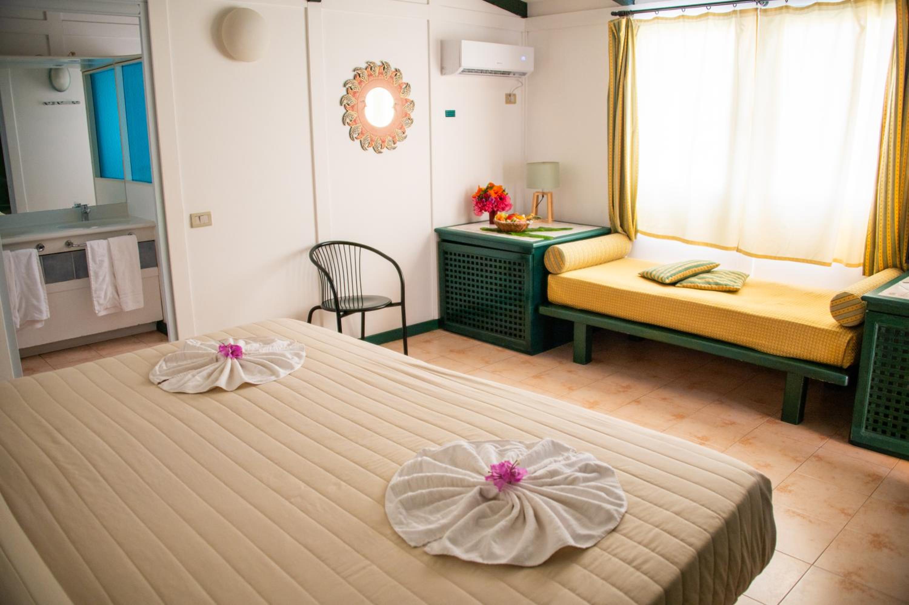 Standard Triple Room photo 2
