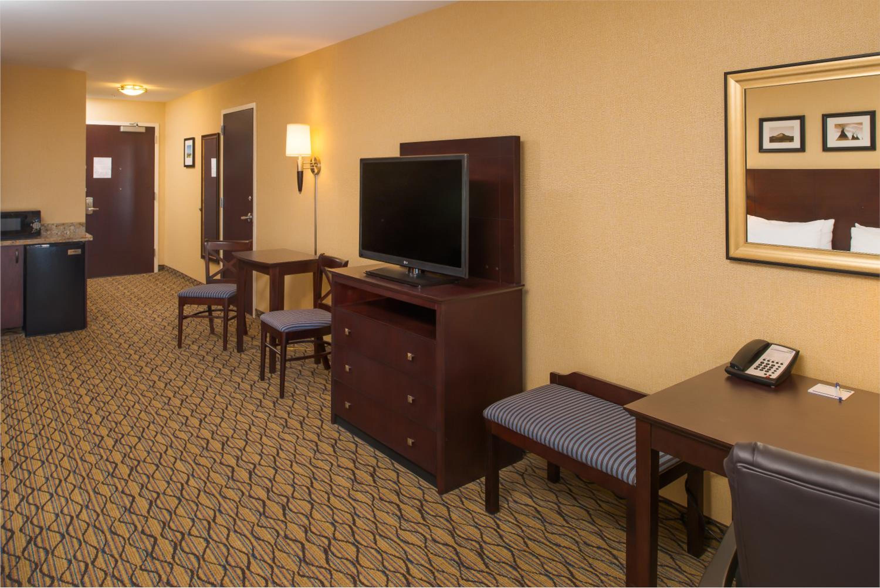 Queen Suite With Two Queen Beds