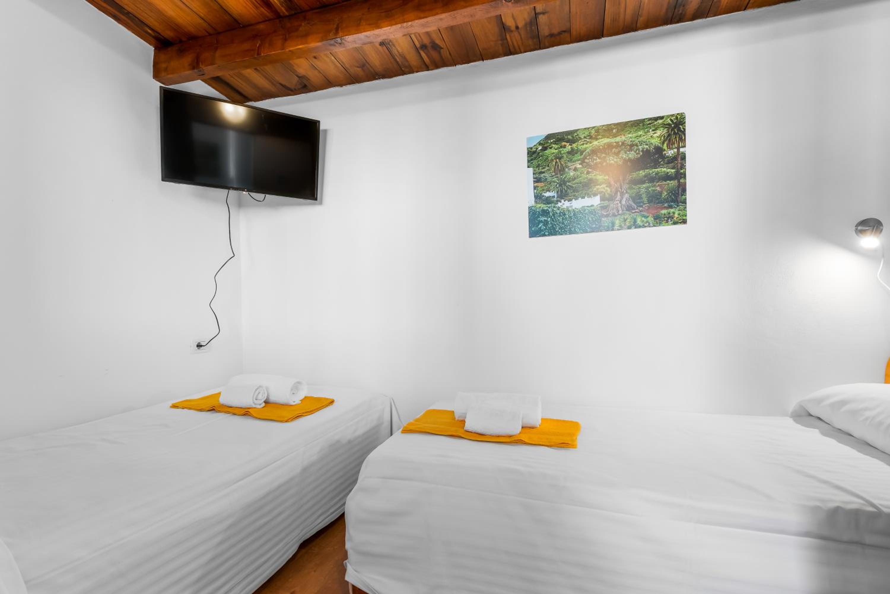 Habitación Doble con Baño Compartido
