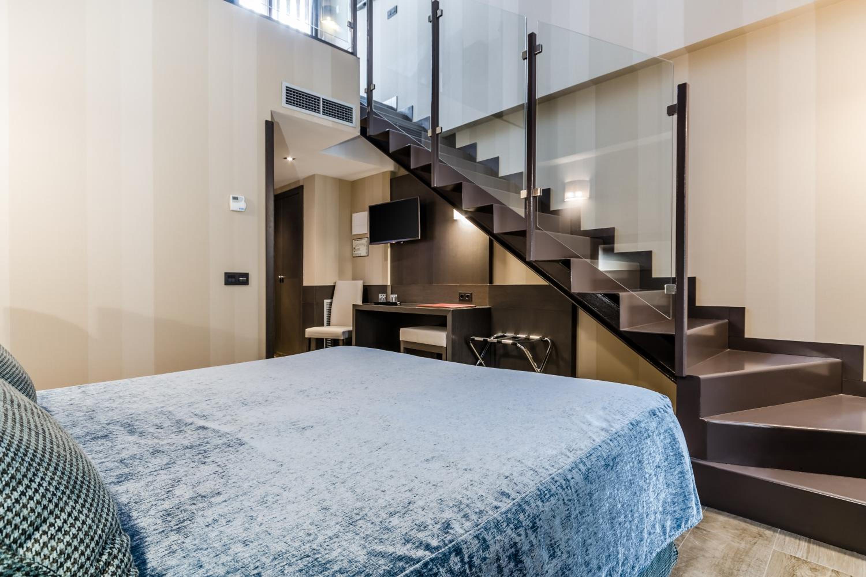 Triple Room with Terrace - Photo 3