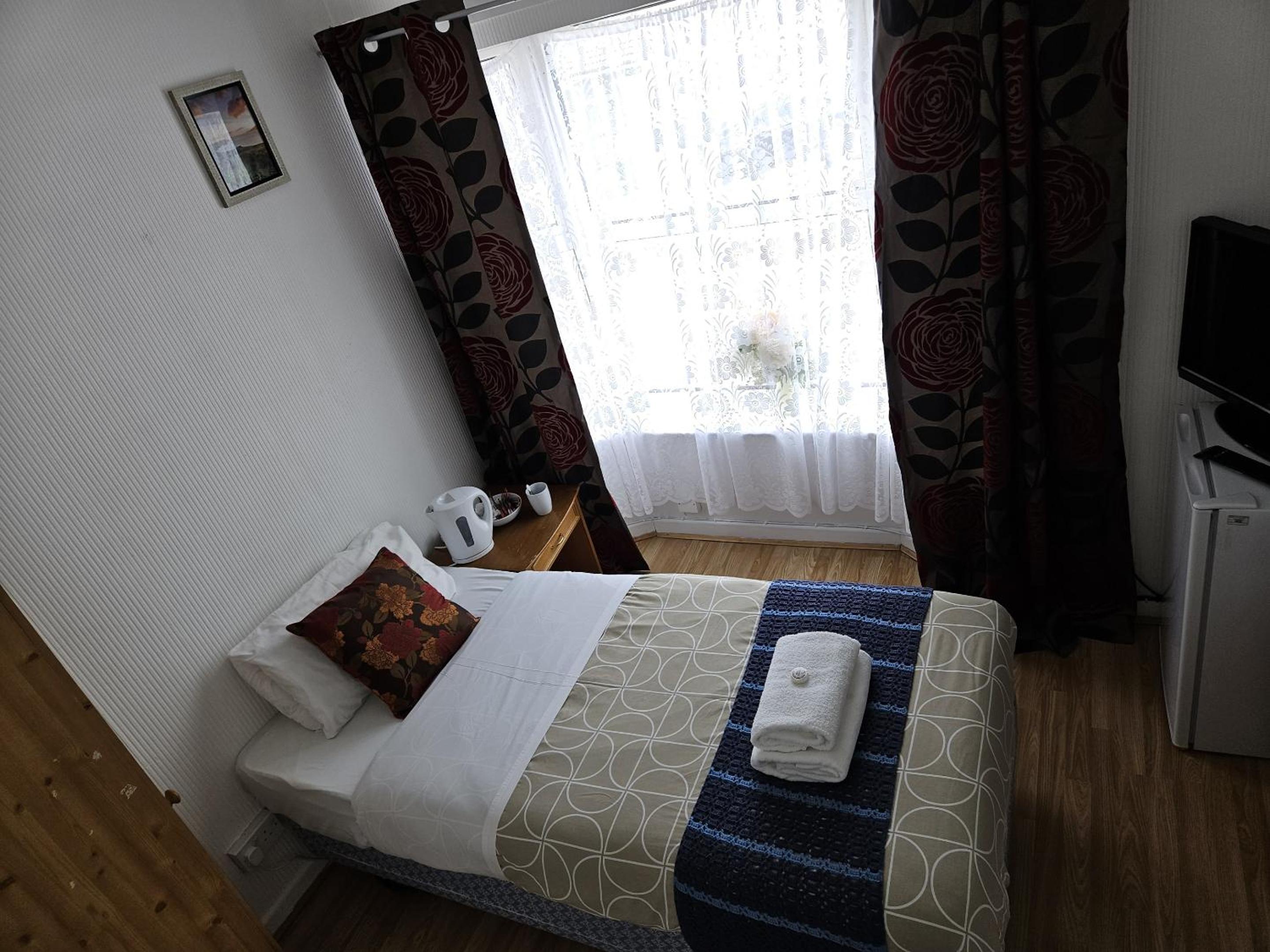 Budget Single Room photo 2