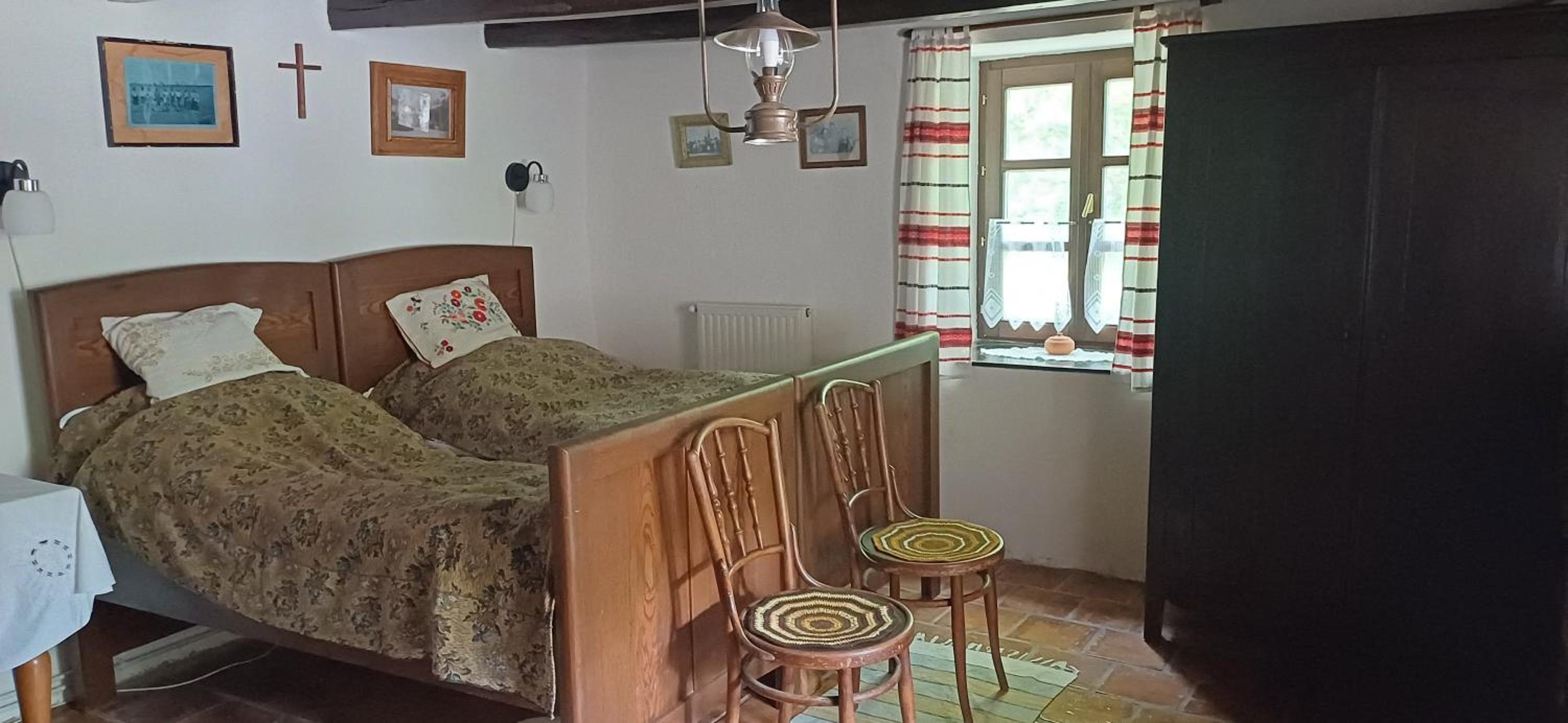 Twin Room with Extra Bed photo 2
