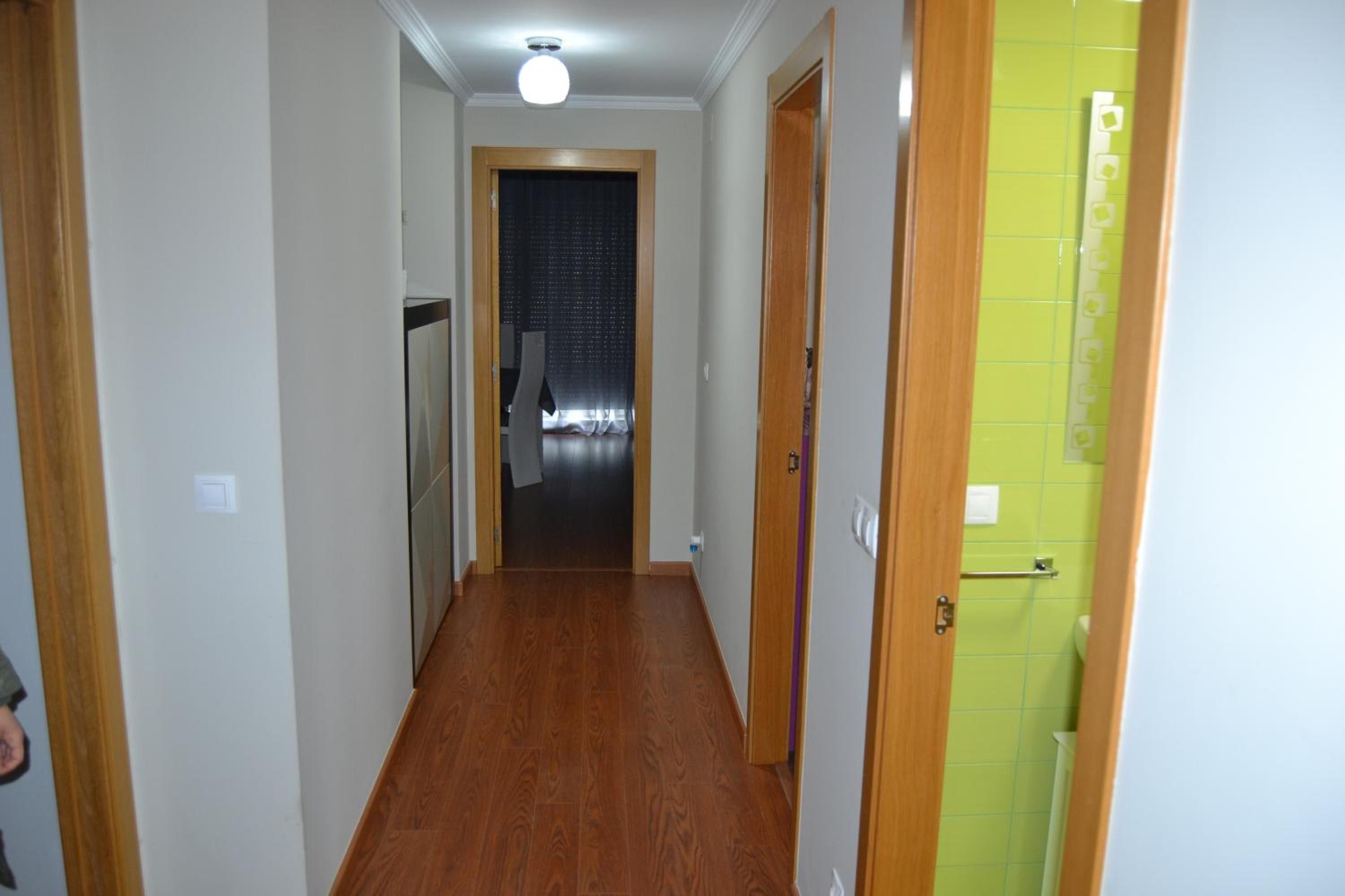 Three-Bedroom Apartment photo 3