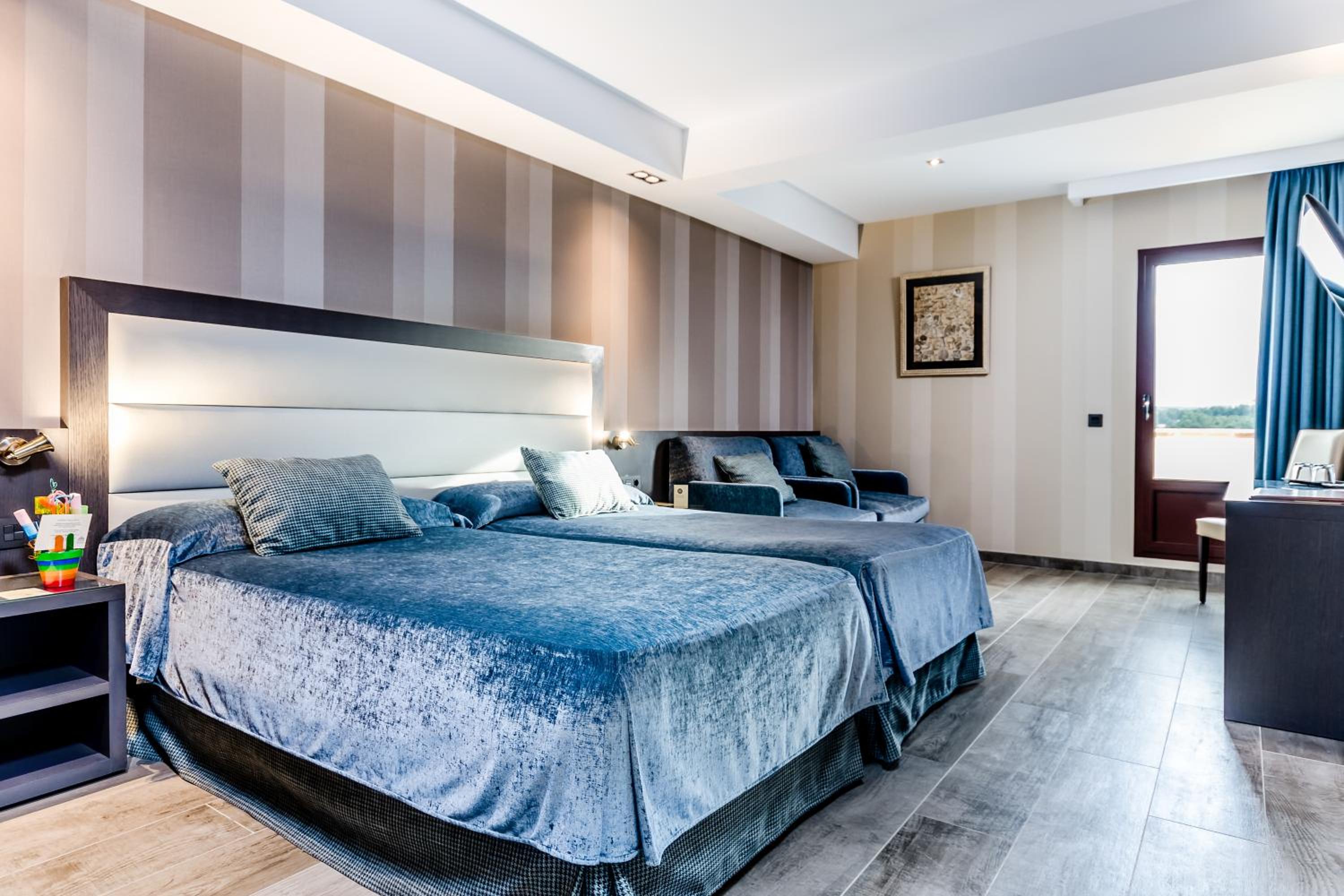 Triple Room with Terrace - Photo 7