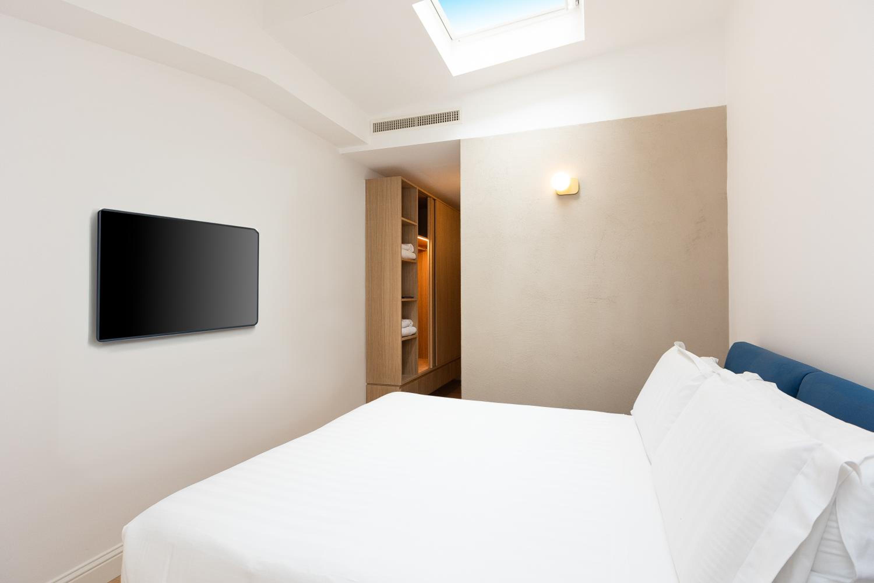One-Bedroom House photo 1