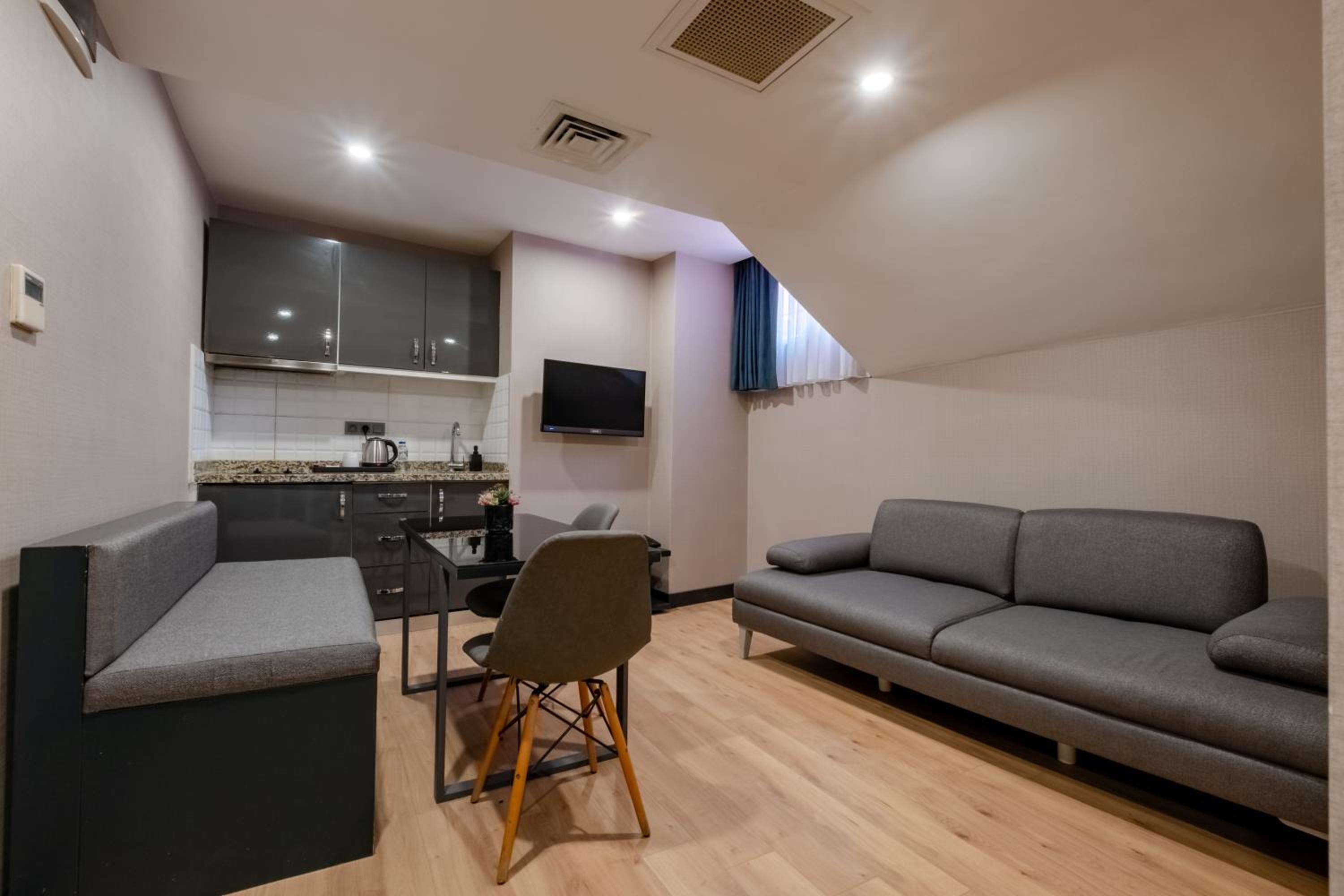 Standard Suite photo 1