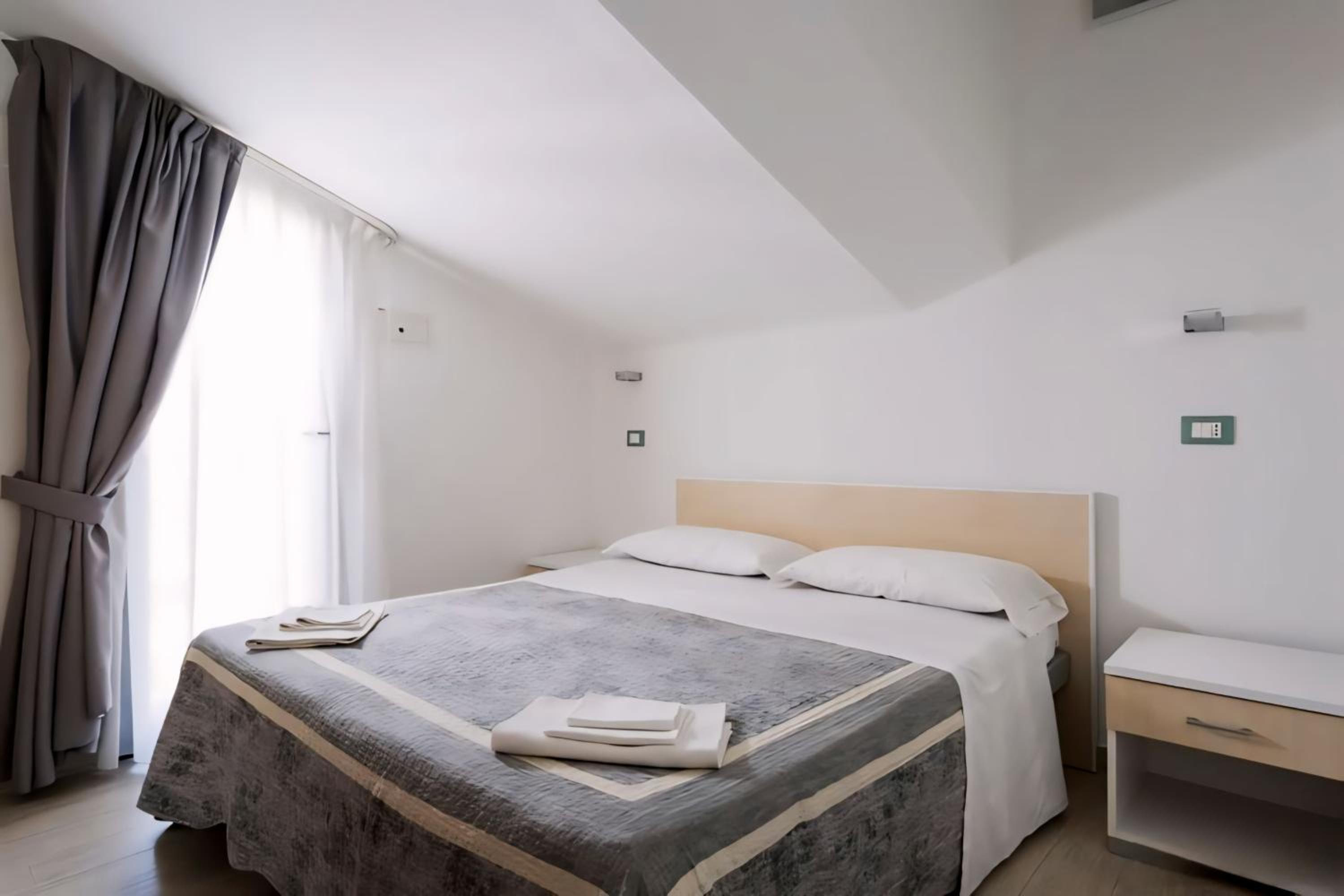 Two-Bedroom Apartment with Terrace photo 3