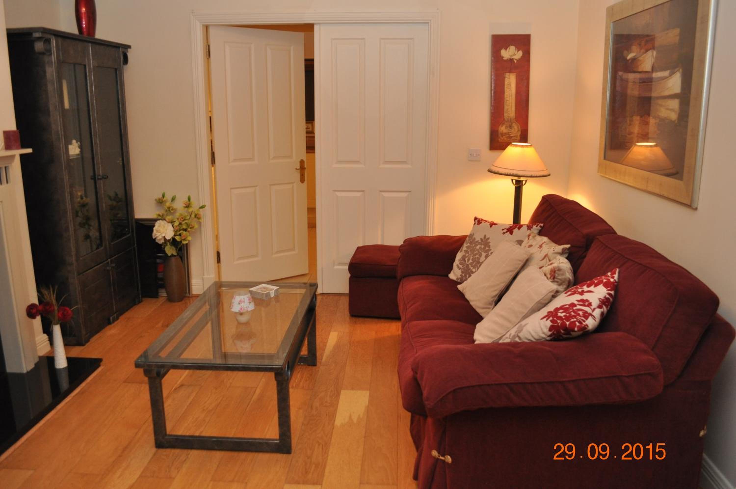 Three-Bedroom House - Photo 4