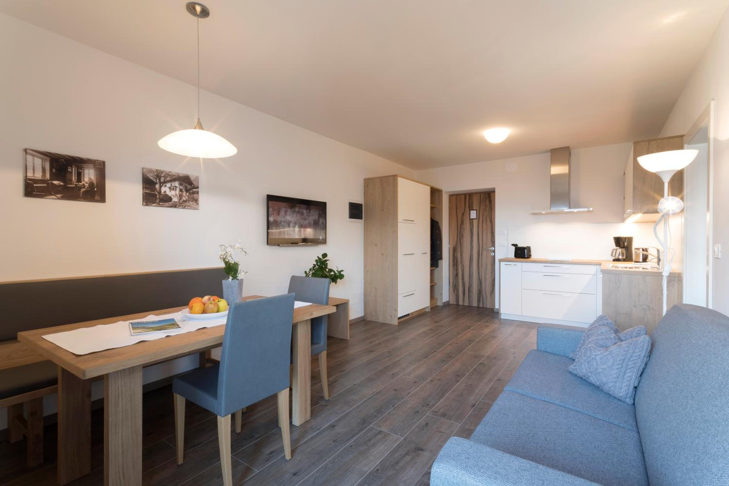 One-Bedroom Apartment with Balcony