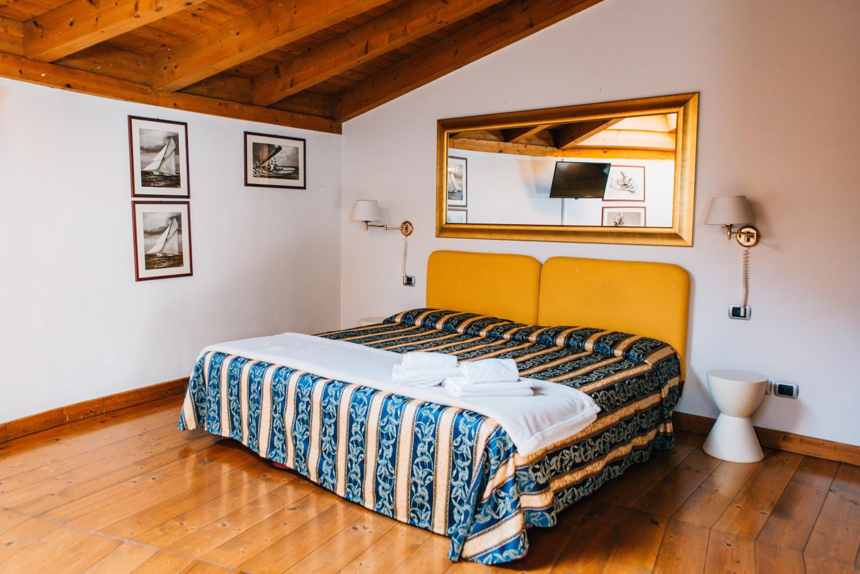Attic Double Room photo 1
