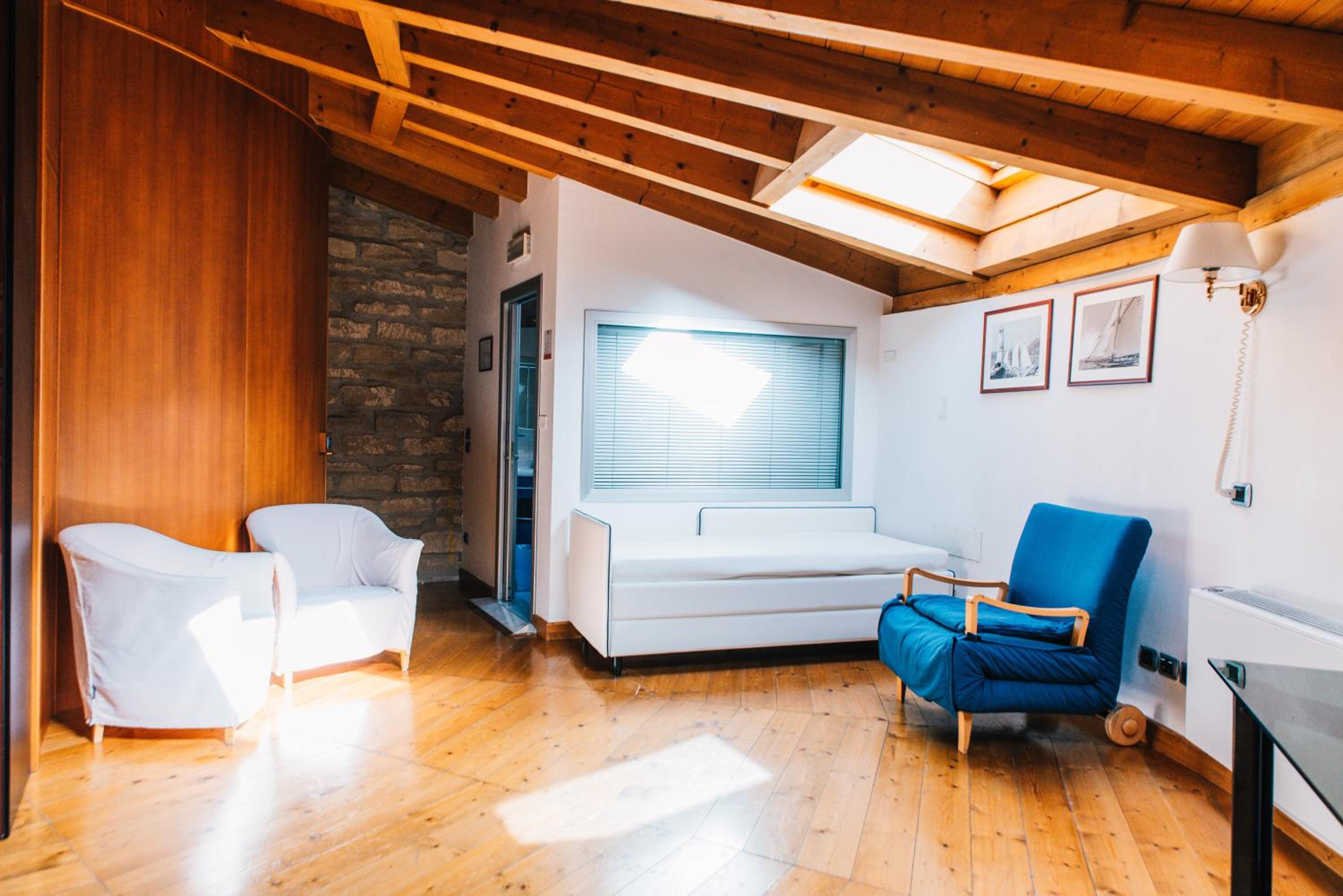 Attic Double Room photo 2