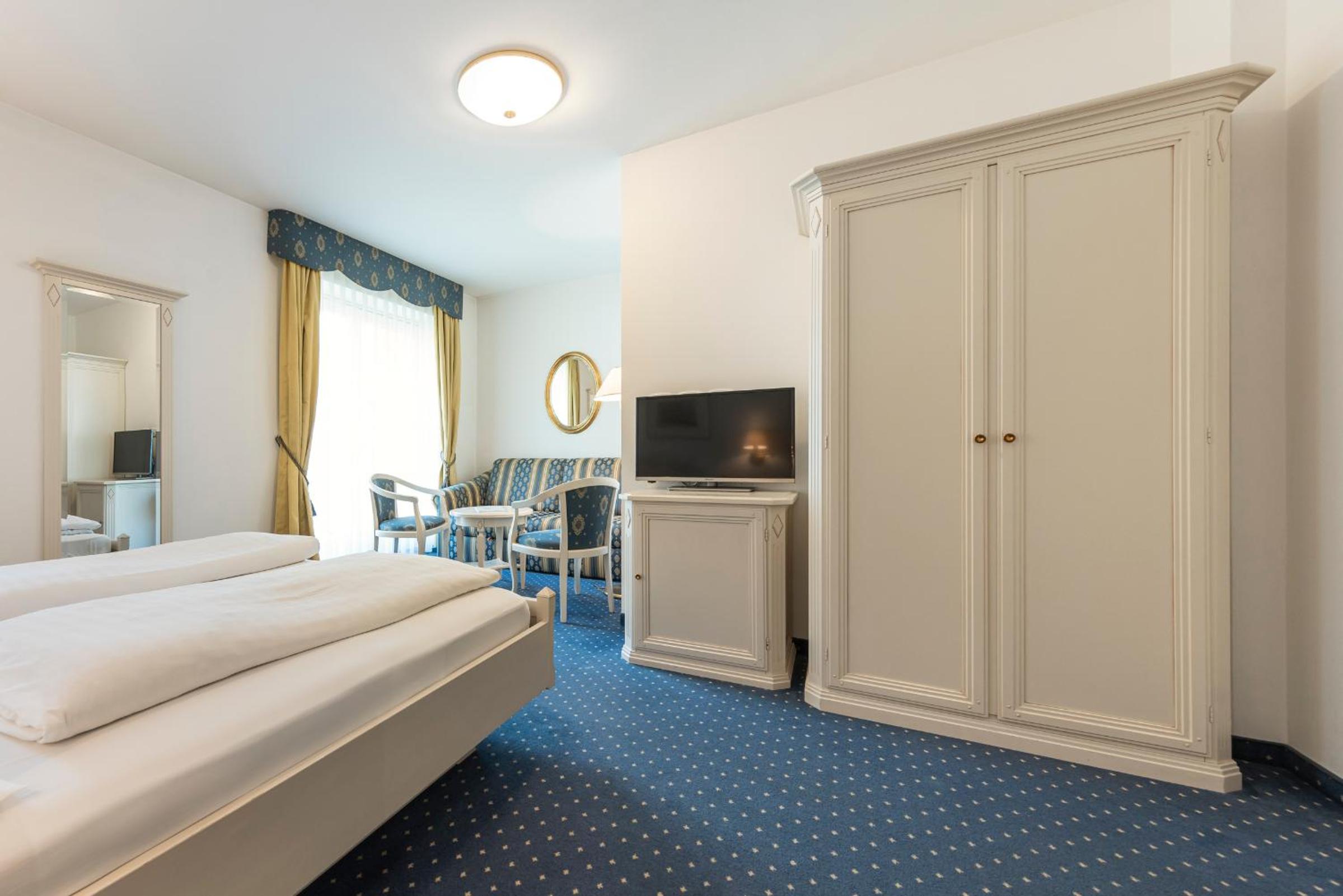 Double Room with Balcony photo 2