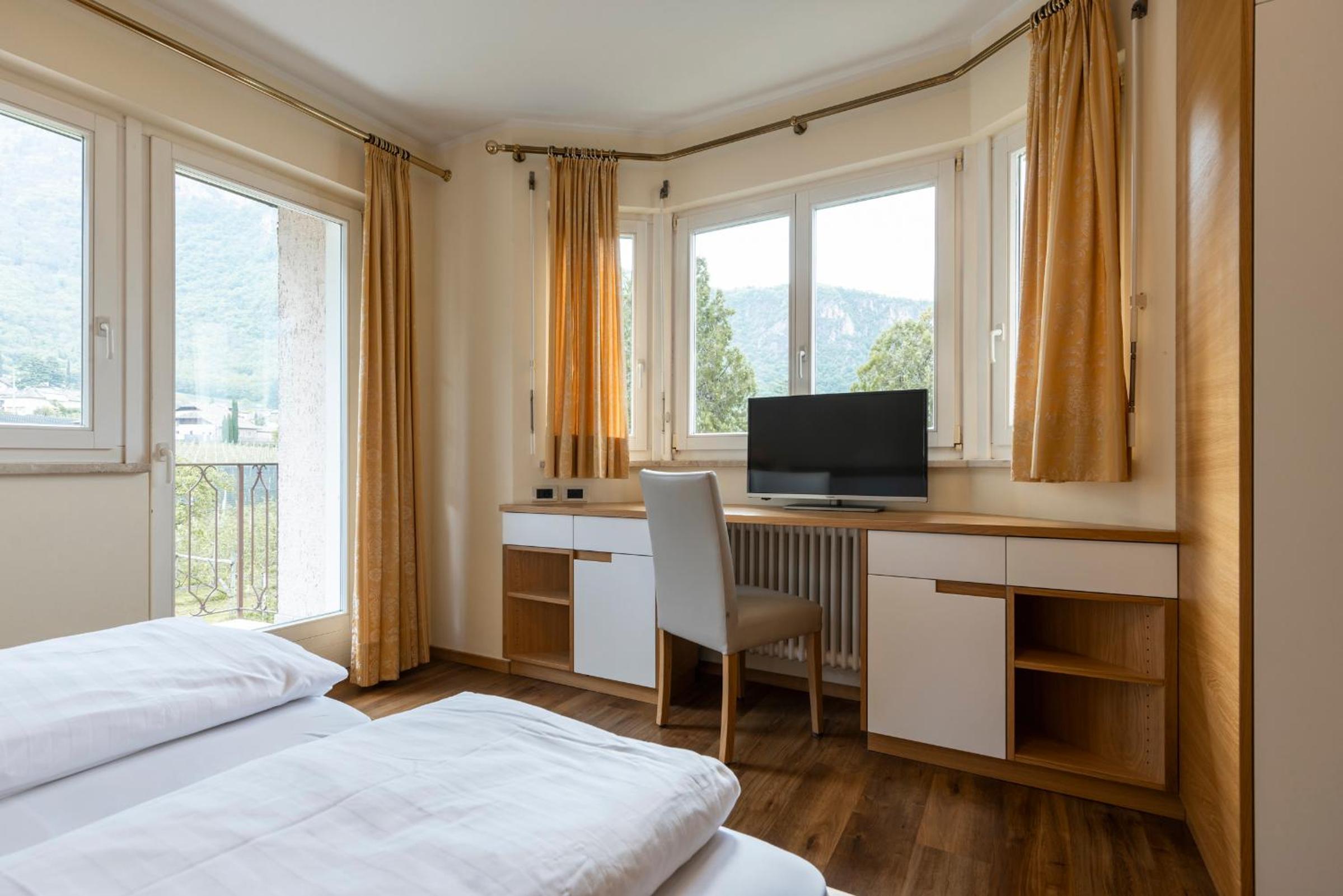 Double Room with Balcony photo 3
