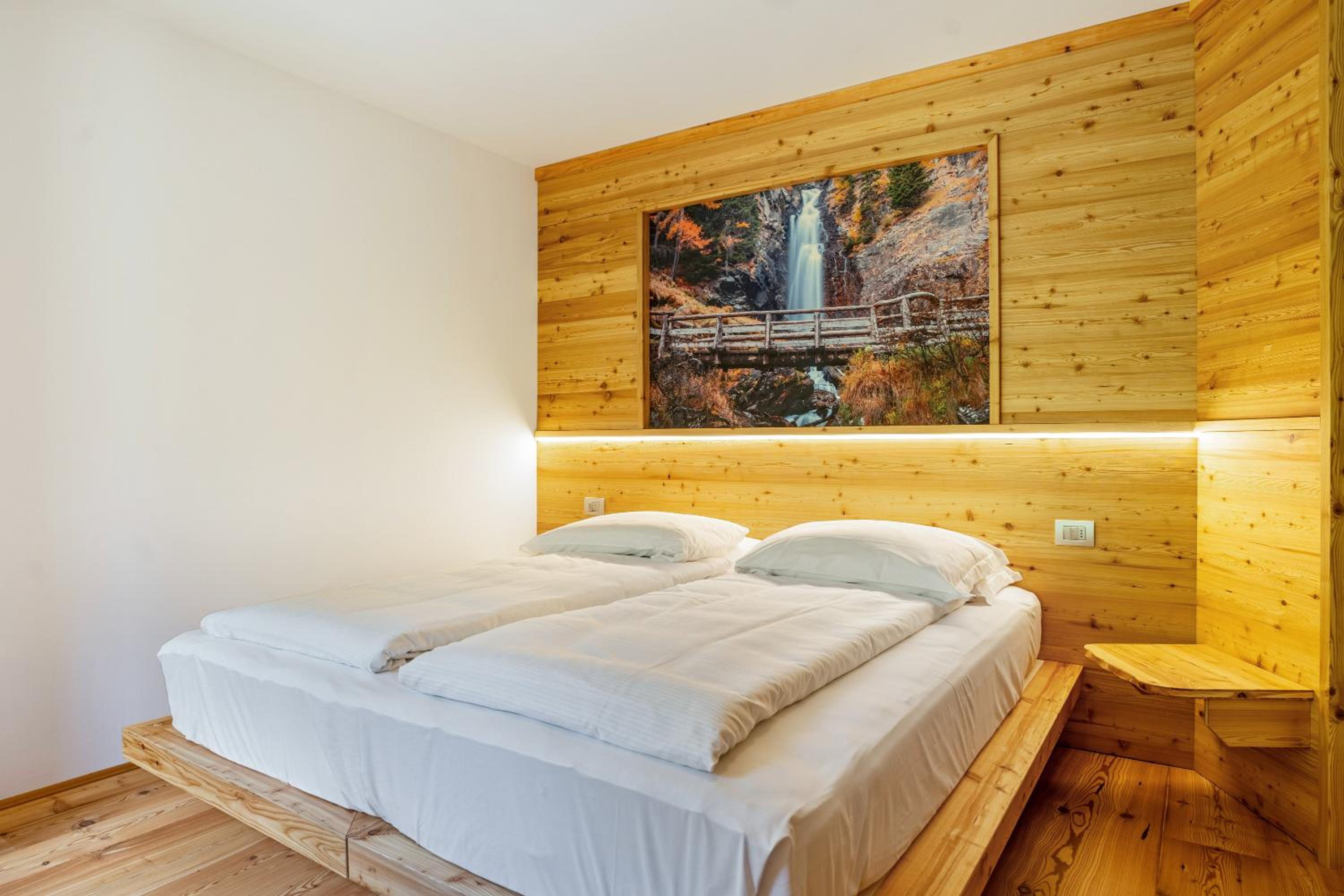 Three-Bedroom Premium Apartment with Balcony photo 3