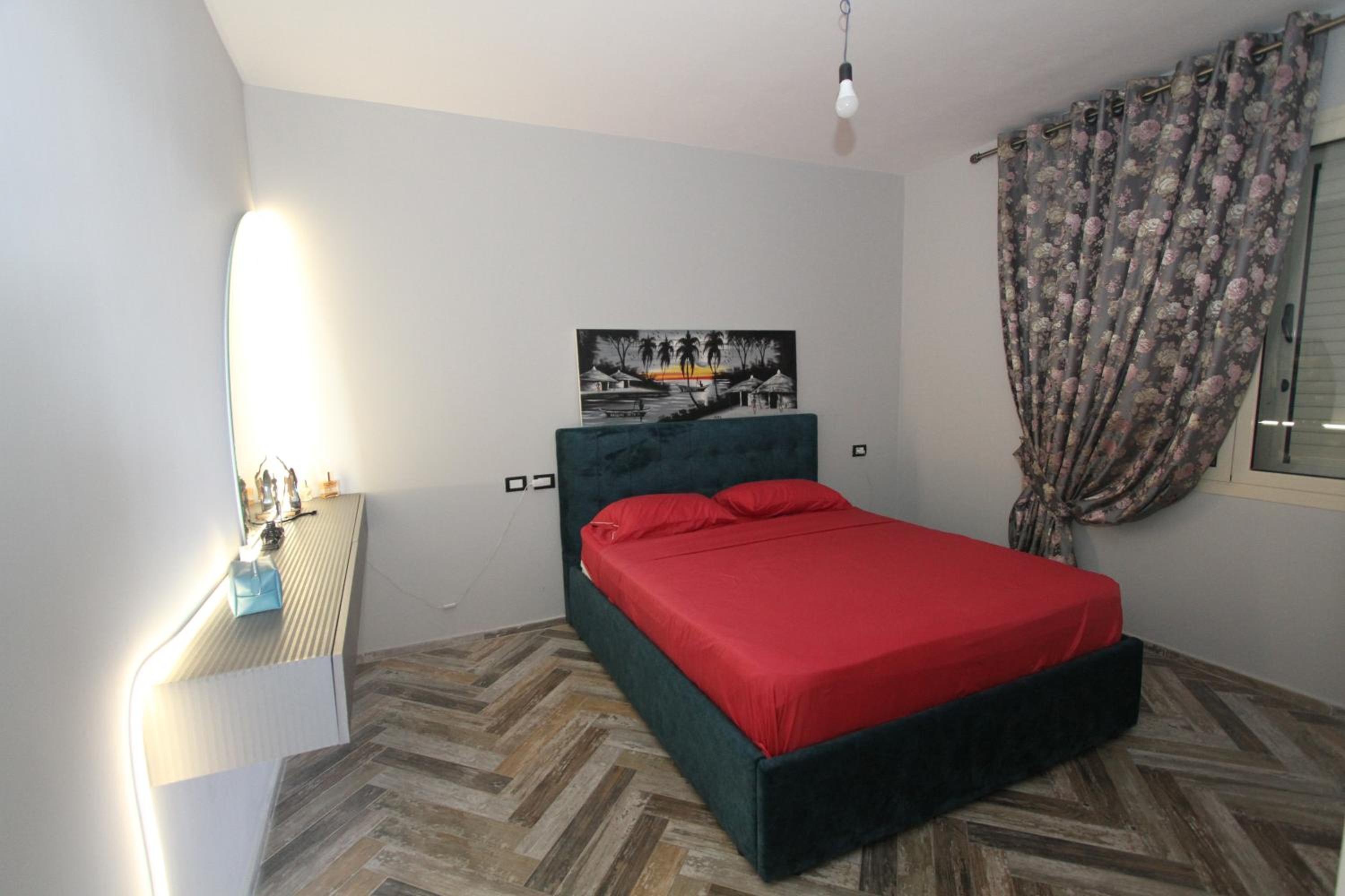 One-Bedroom Apartment With Balcony