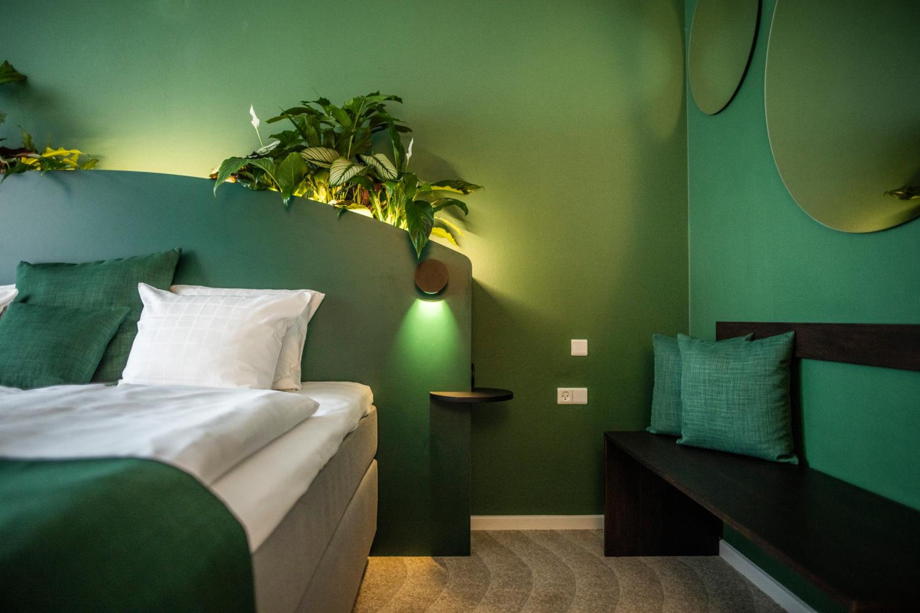 Park Suite - Photo 1