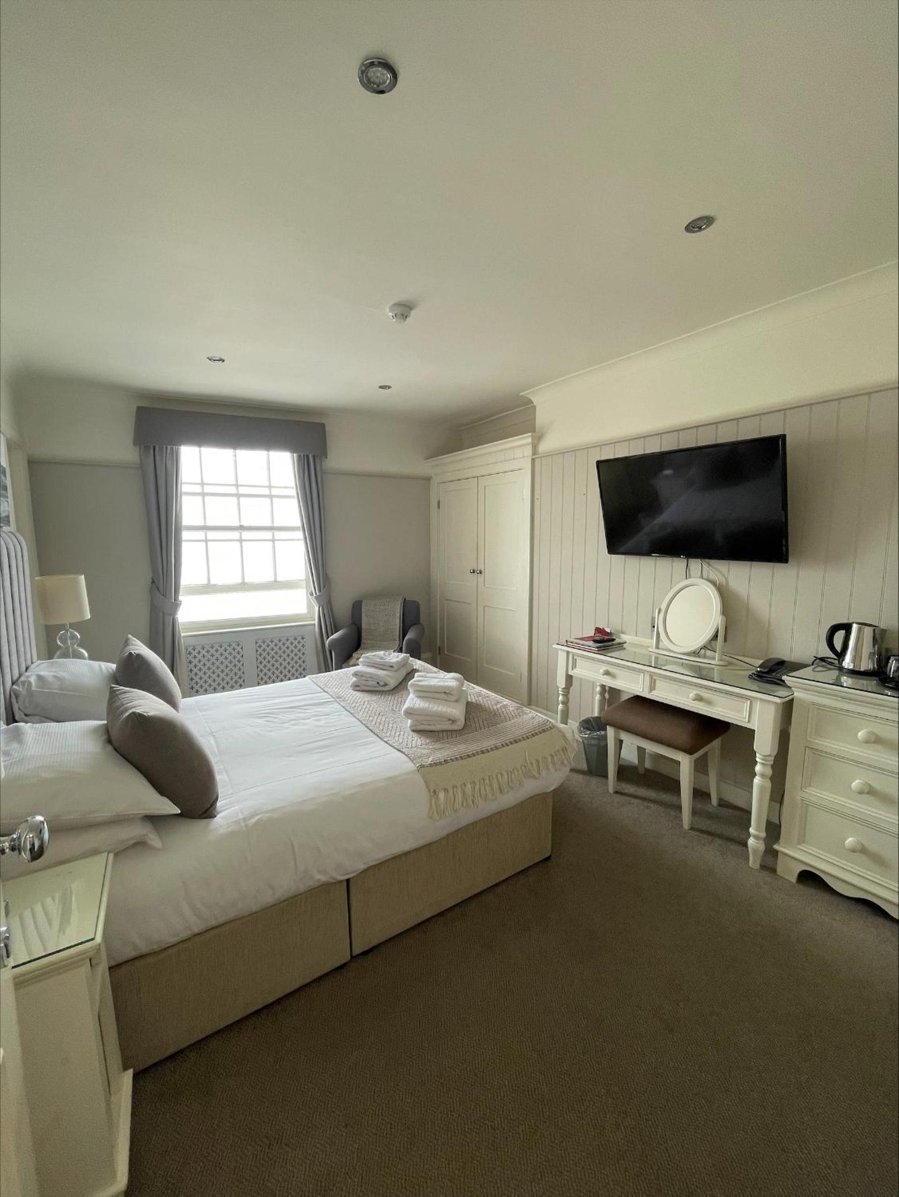 Double Room with Sea View - Photo 5