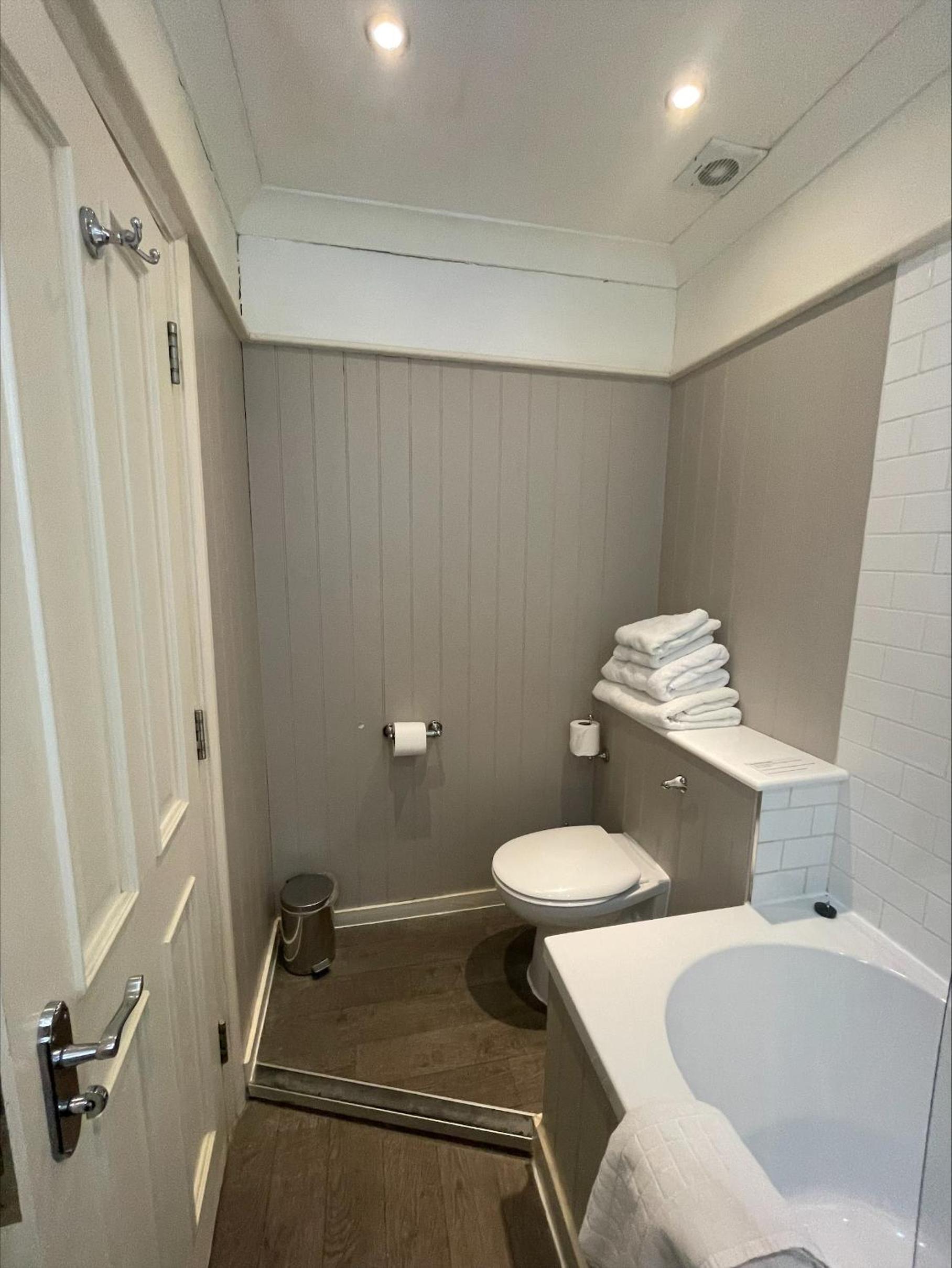 Double or Twin Room with Sea View photo 3