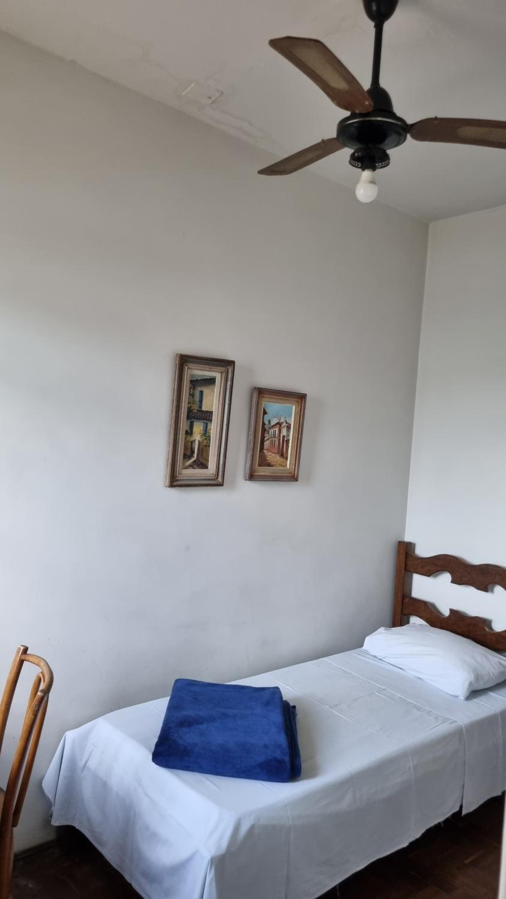 Economy Triple Room photo 3