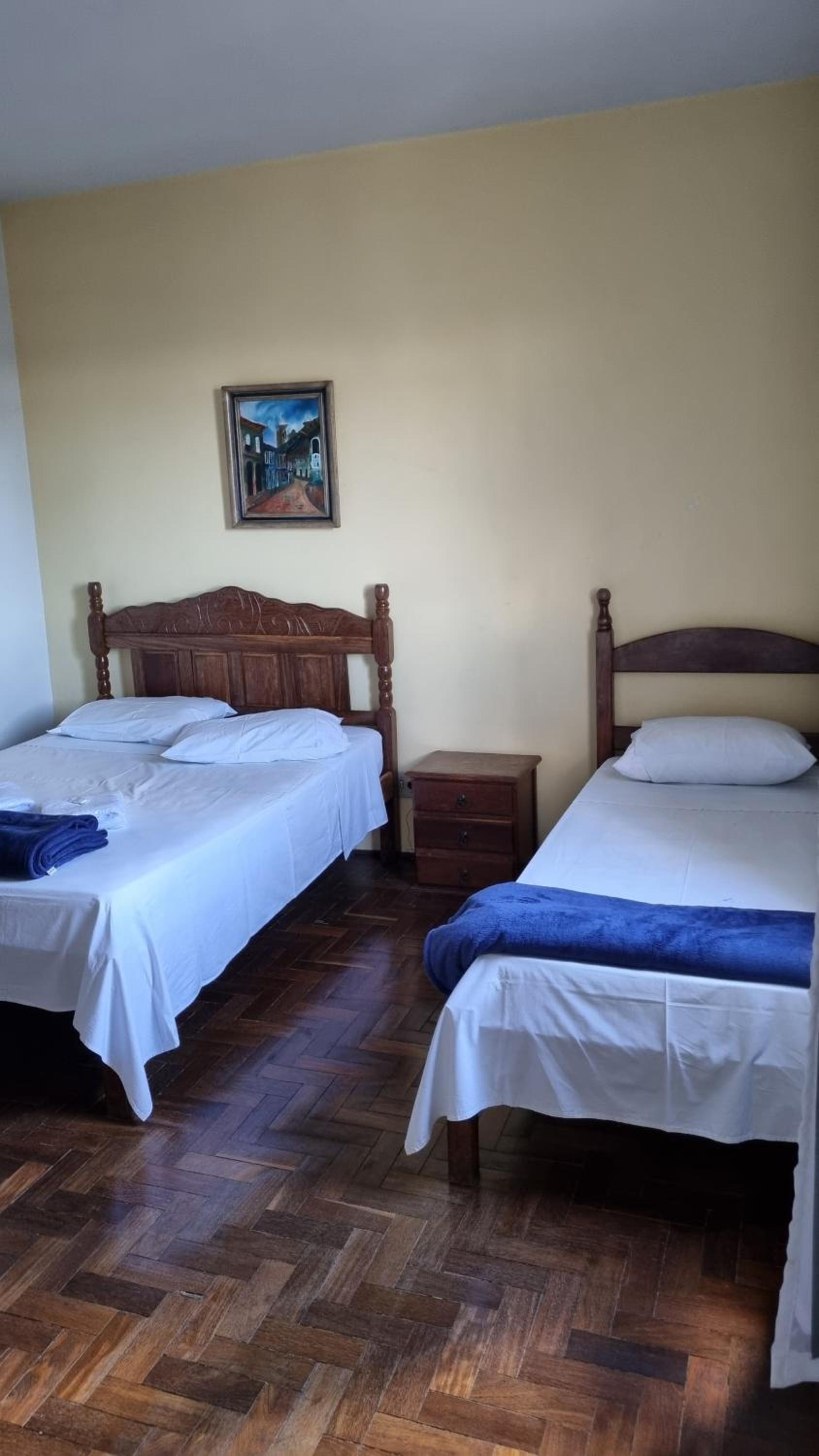 Economy Triple Room photo 1