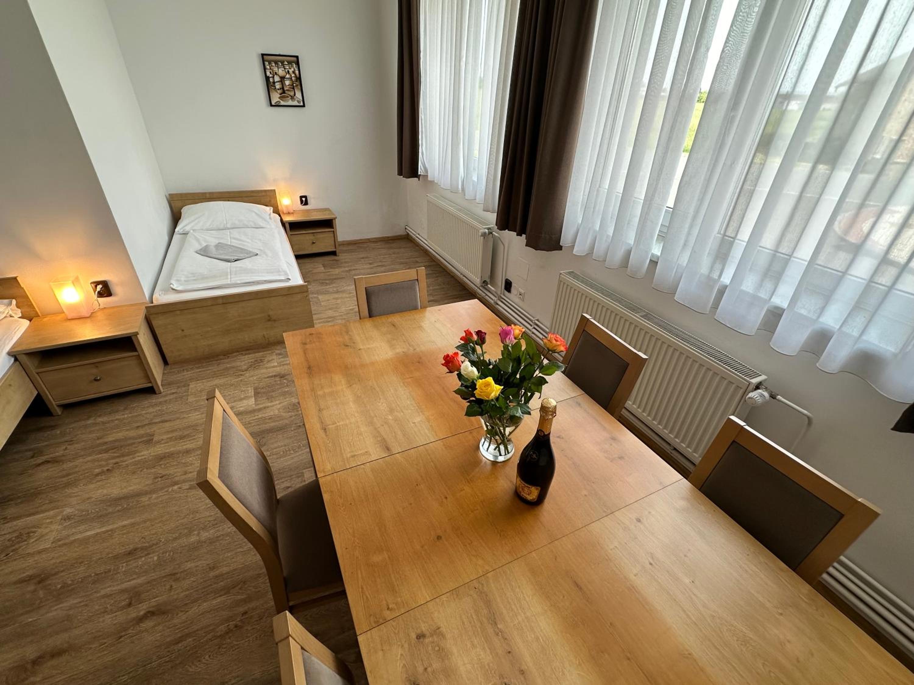 Apartment - Ground Floor photo 2