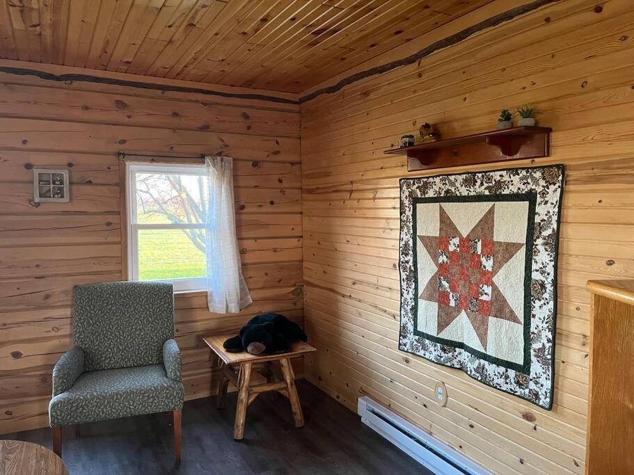 Five-Bedroom House photo 1