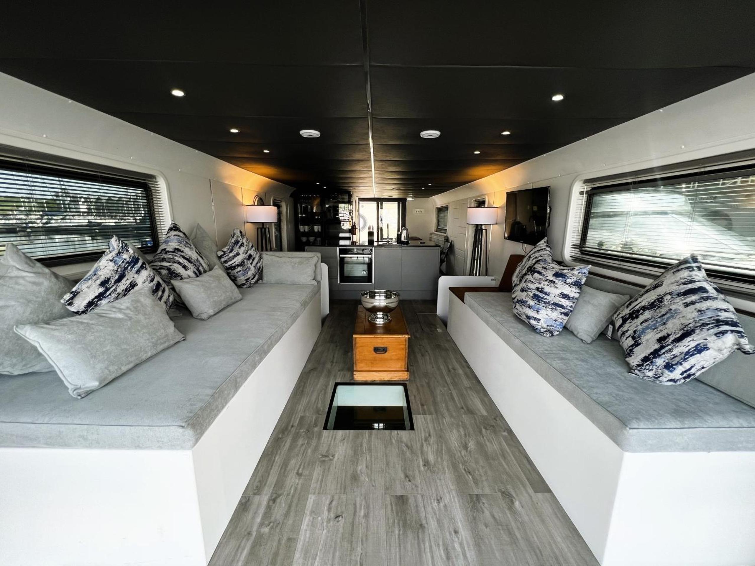 Two-Bedroom Apartment with Harbor View photo 1