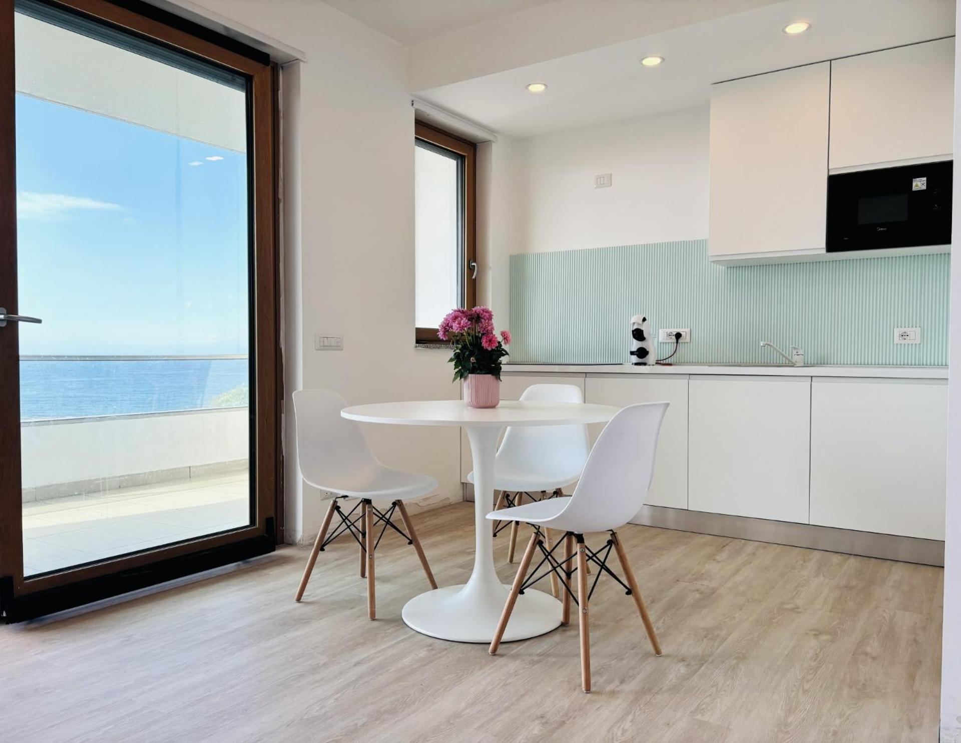 Apartment with Sea View photo 3