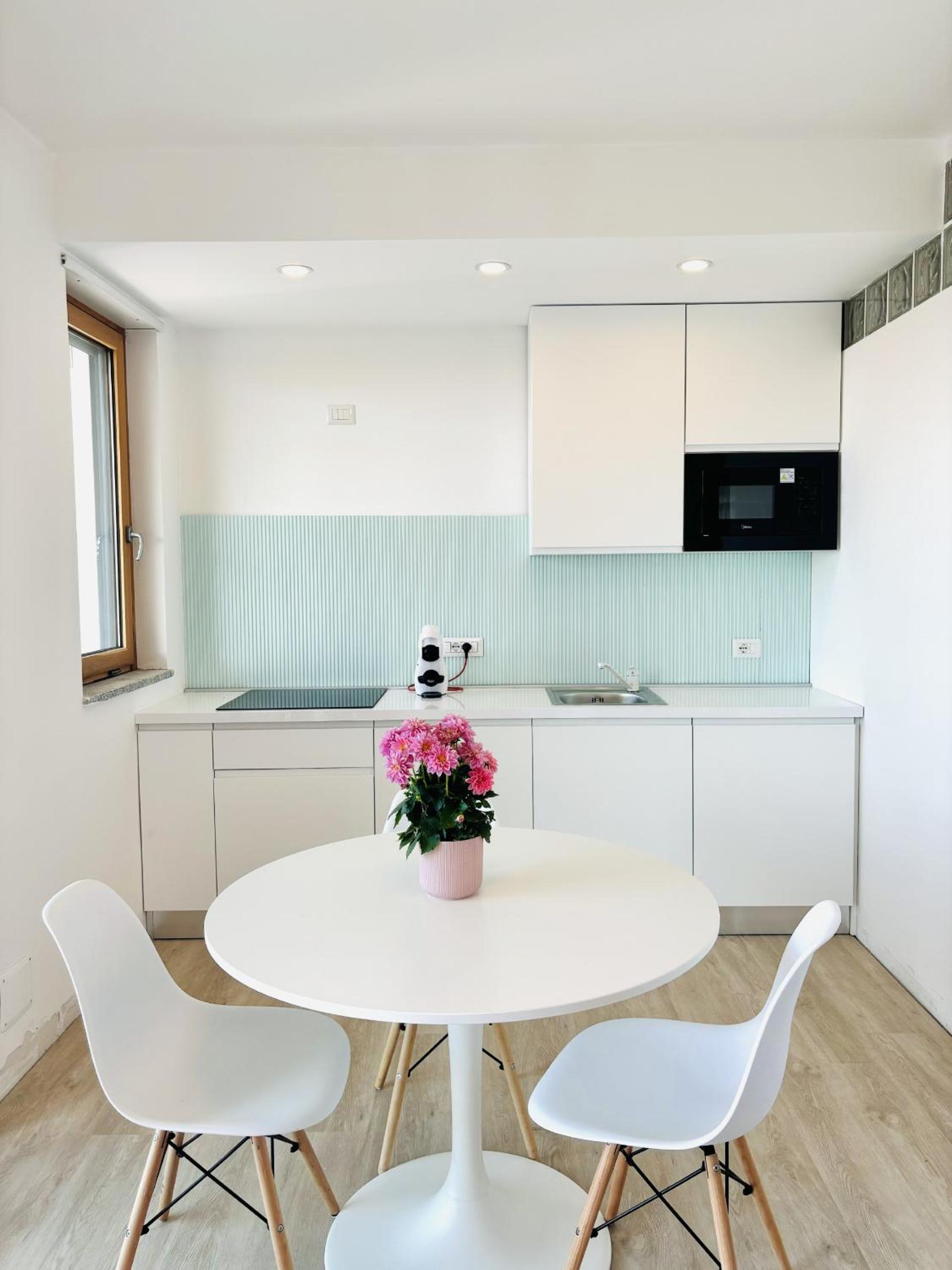 Apartment with Sea View photo 2