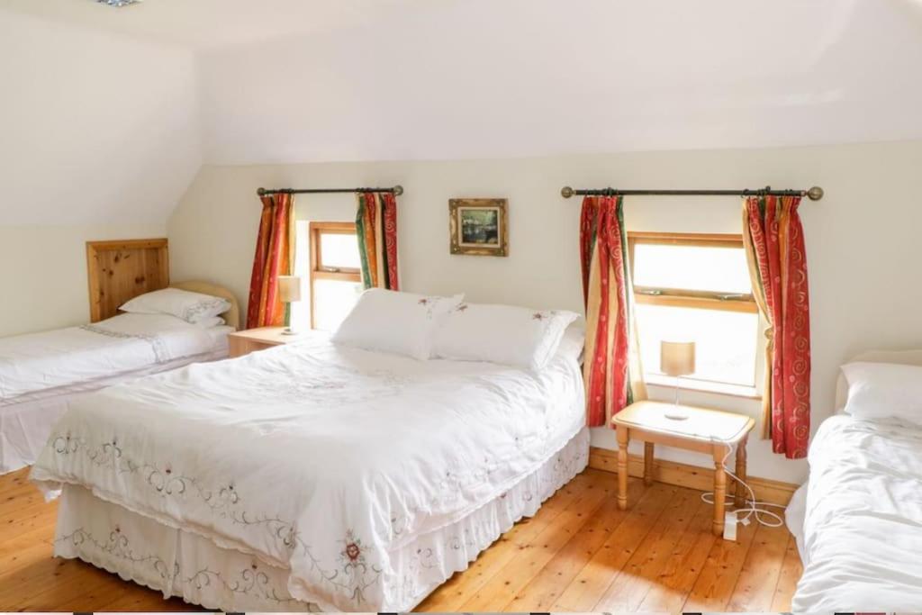 Three-Bedroom House photo 1