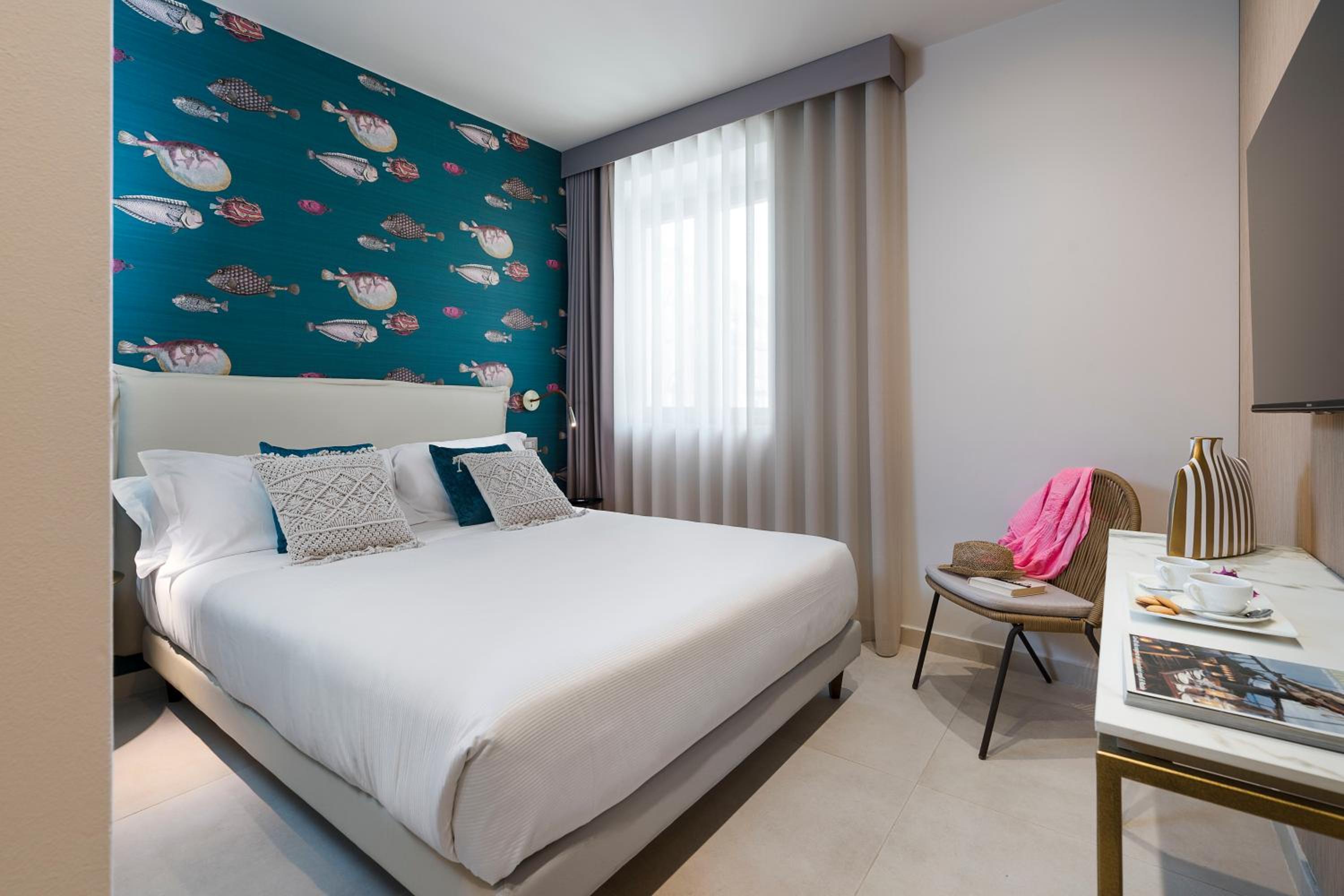 Double Room - Disability Access - Photo 8