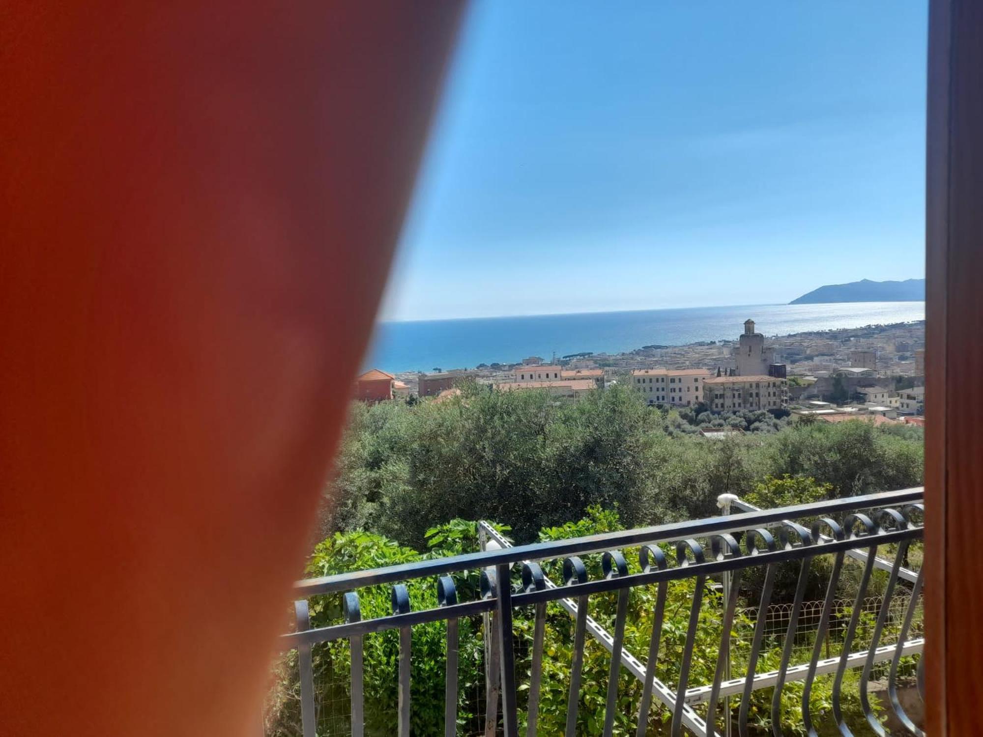 Deluxe Double Room with Balcony and Sea View photo 2