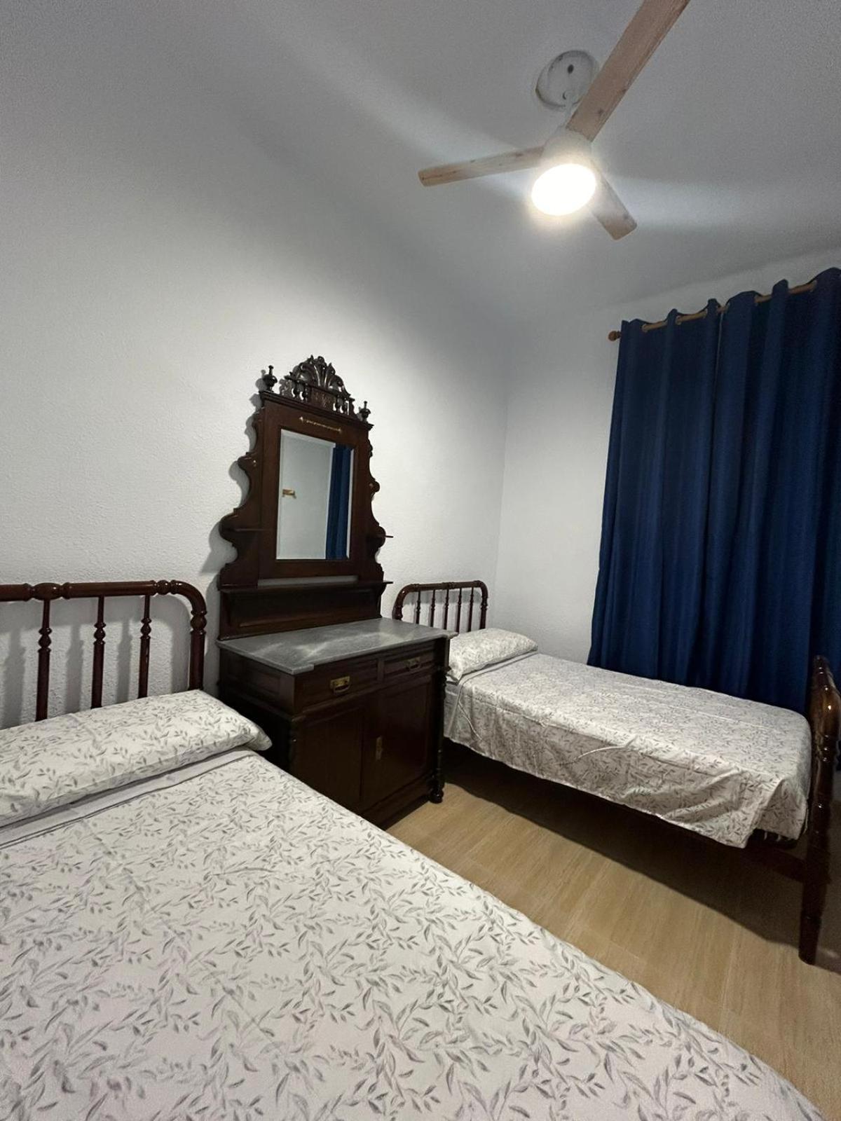 Three-Bedroom House photo 3