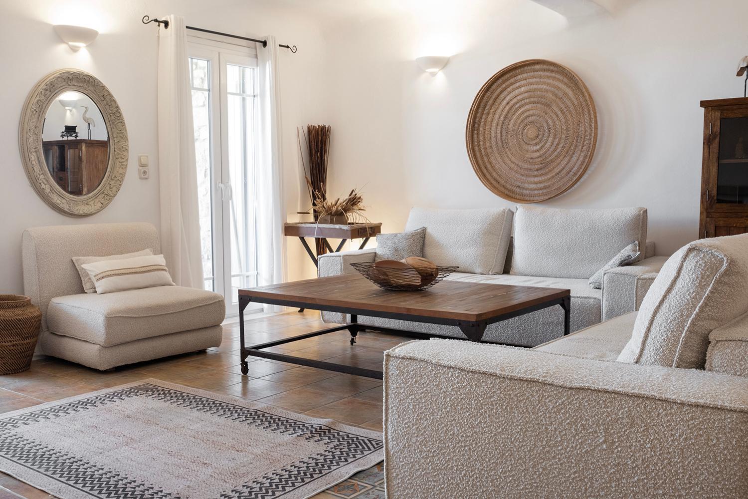 Villa photo 1