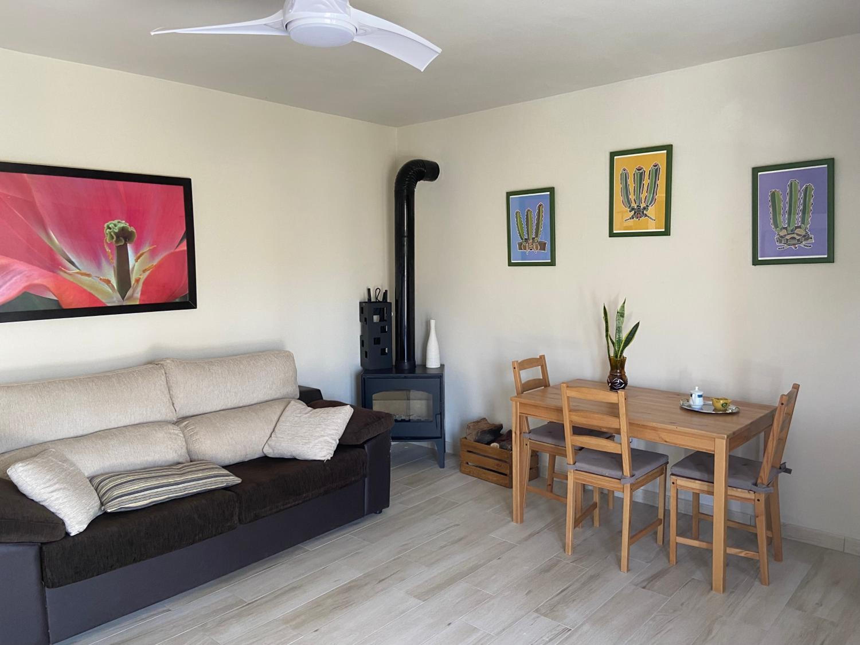One-Bedroom House photo 3