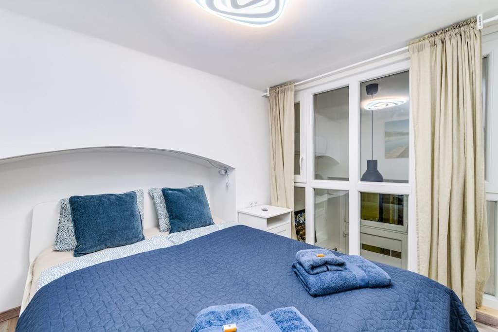 Two-Bedroom Apartment - Photo 7