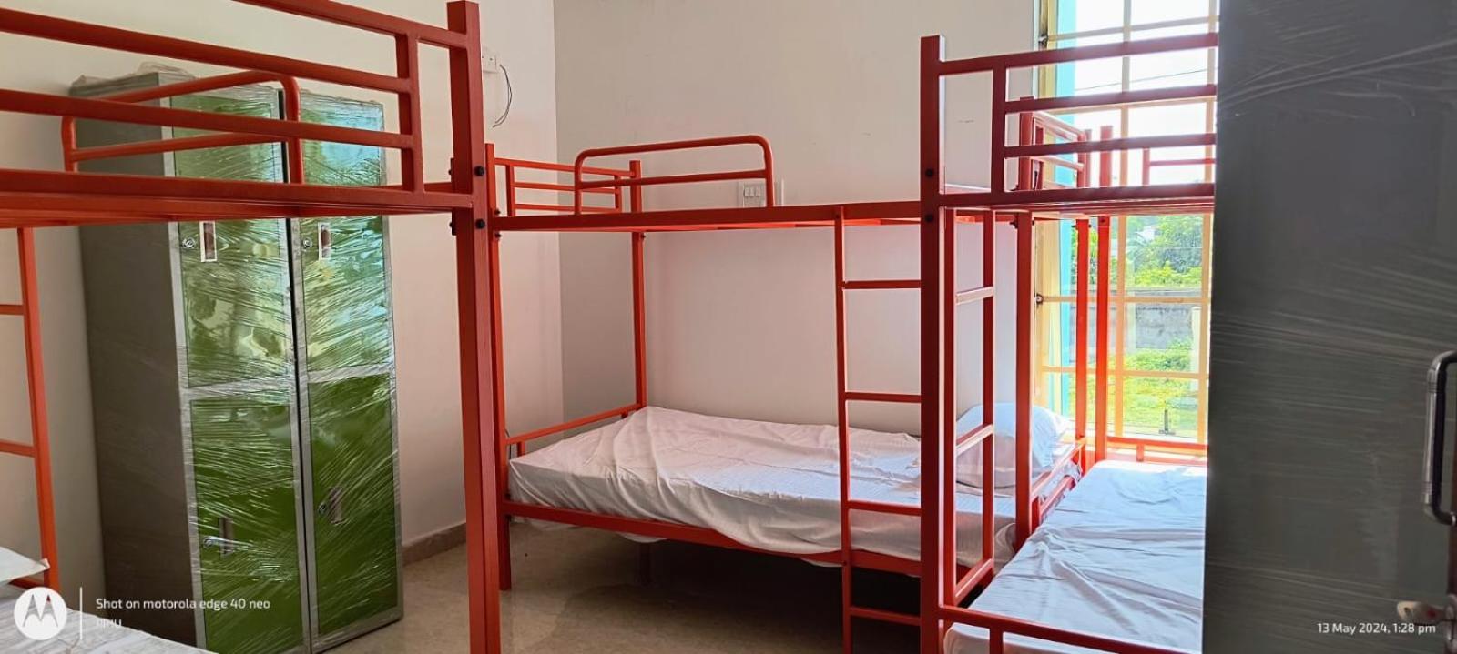 6-Bed Male Dormitory Room photo 3
