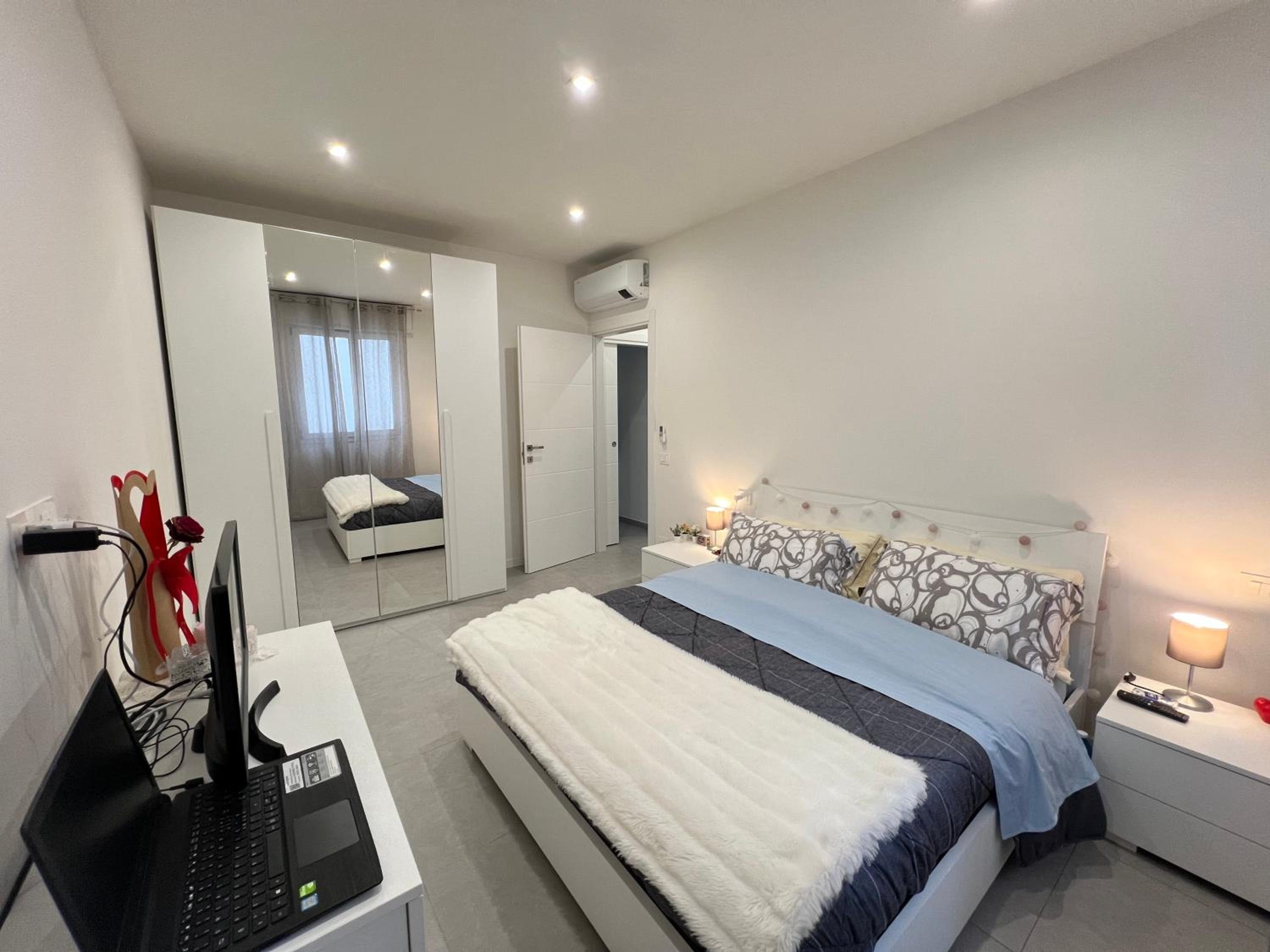 Two-Bedroom Deluxe Apartment