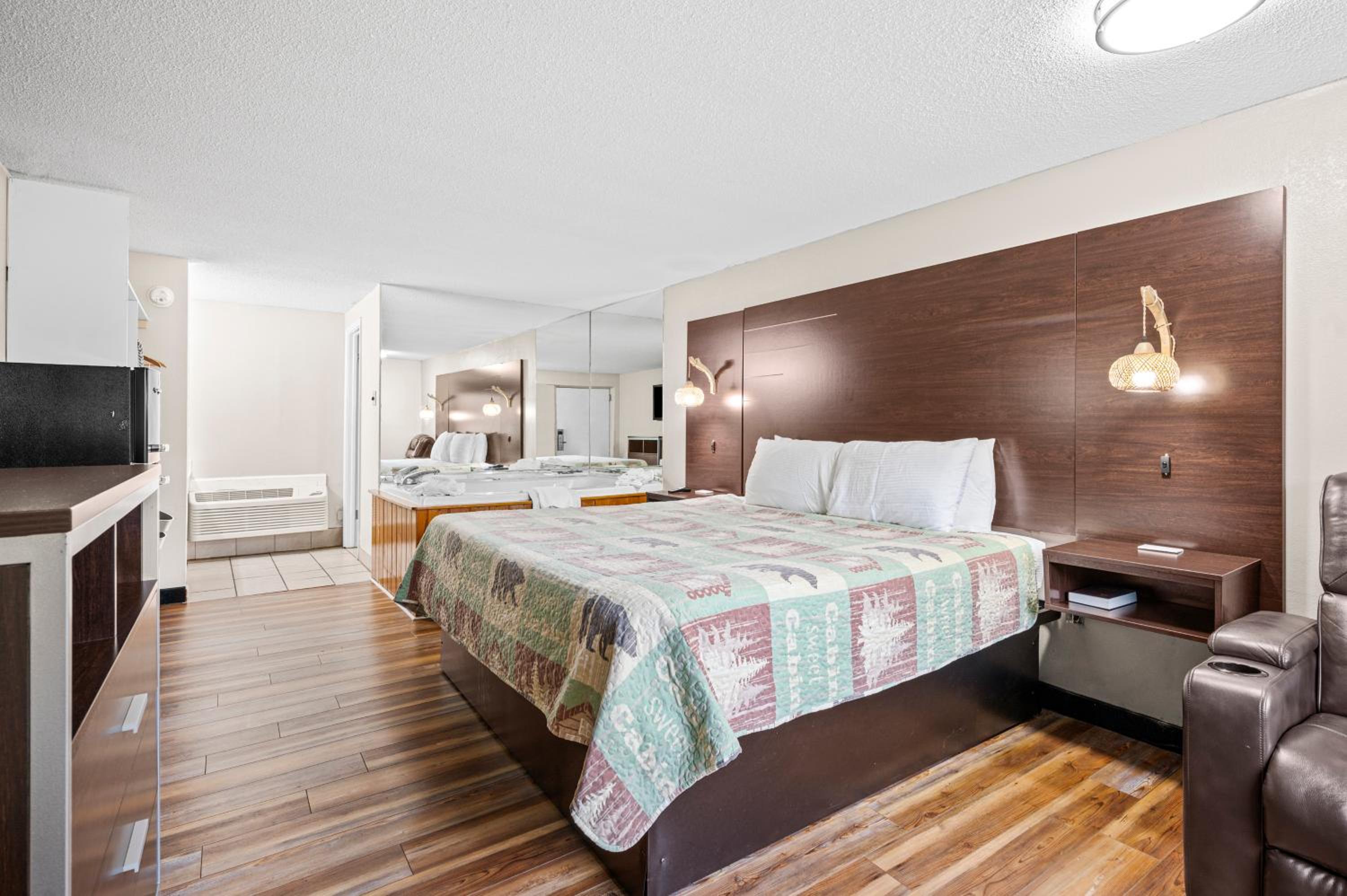 King Room with Spa Bath photo 1