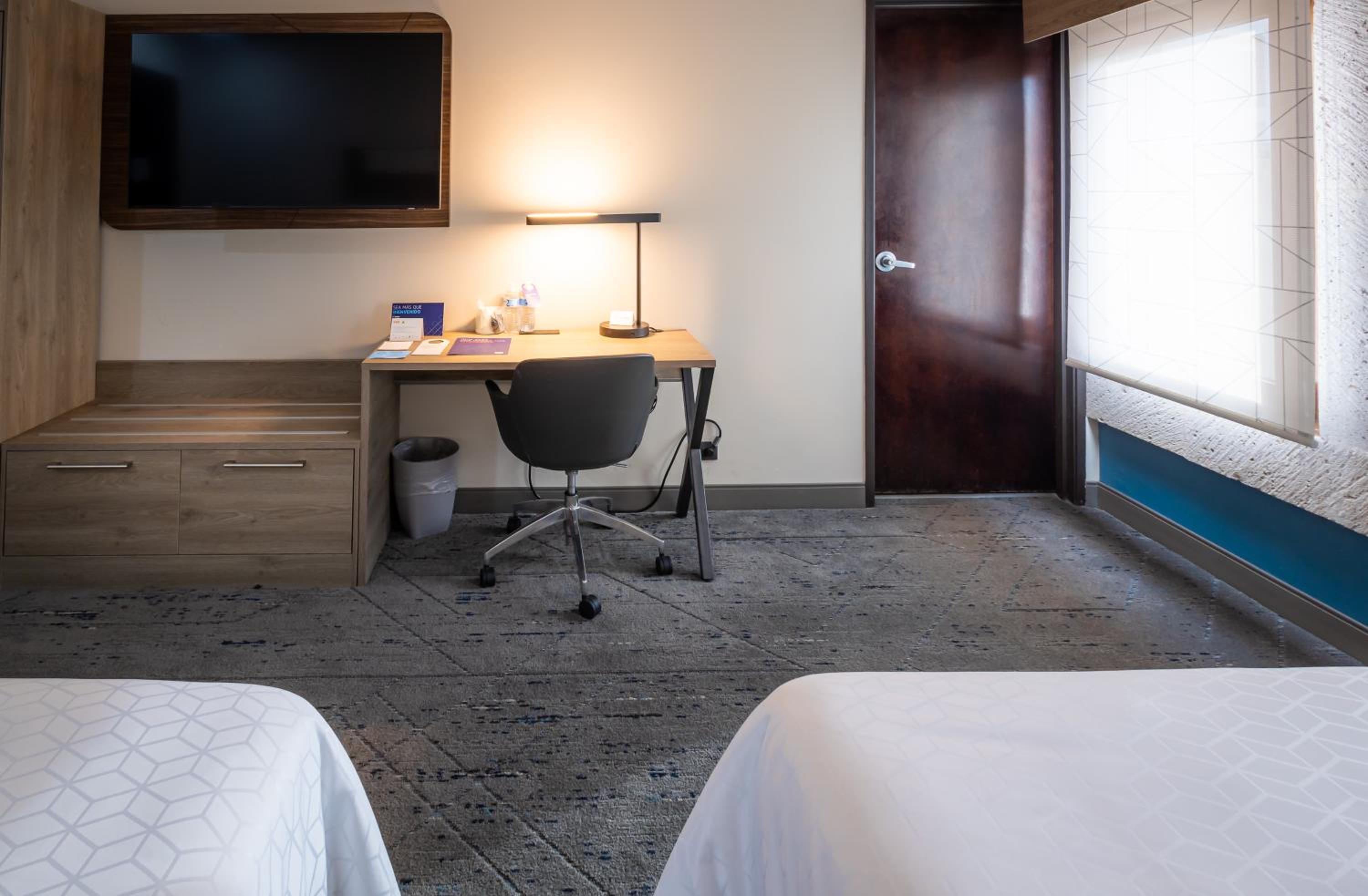 Standard Twin Room - Central Building - Photo 4
