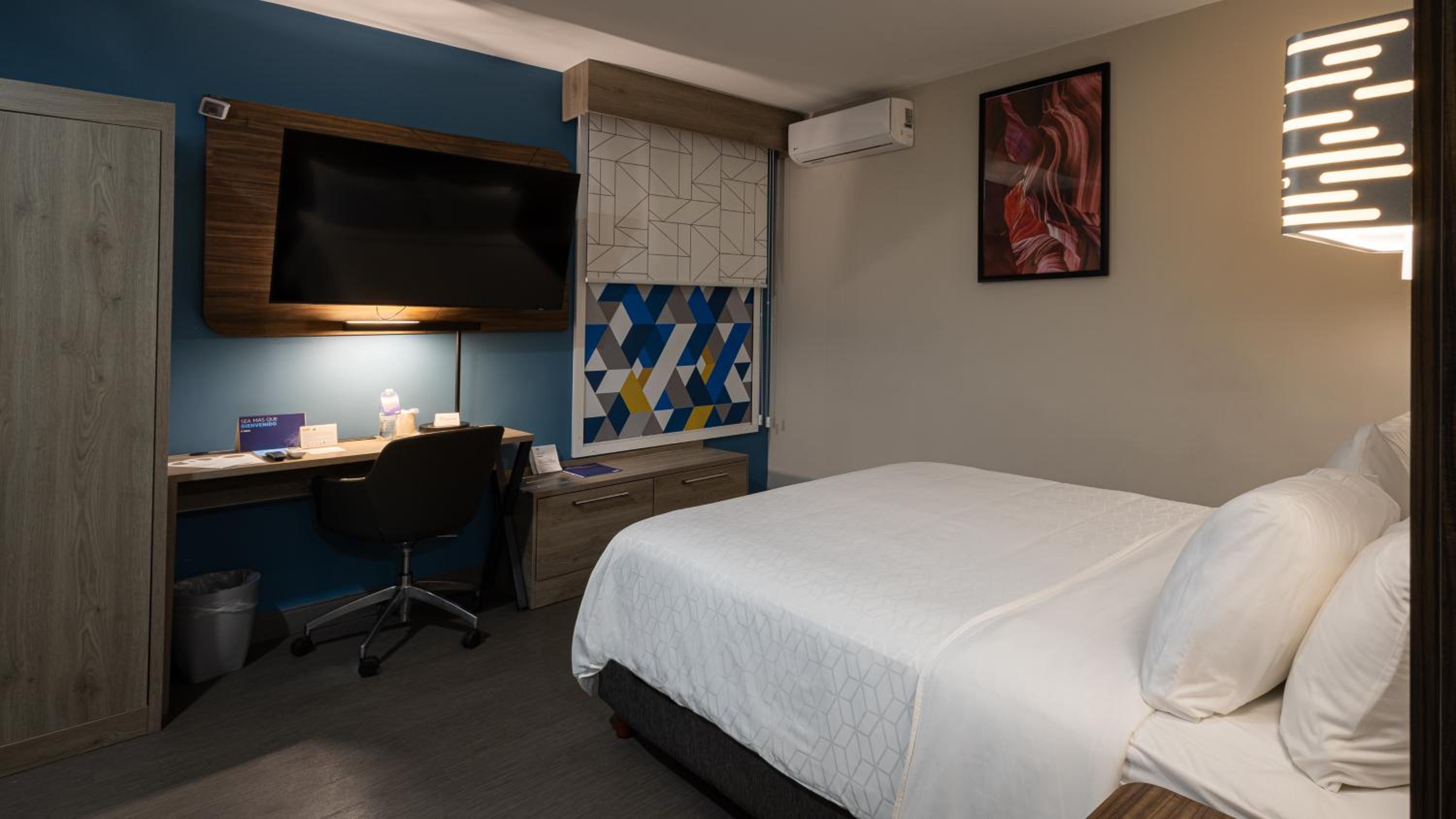 Standard Queen Room - Photo 2