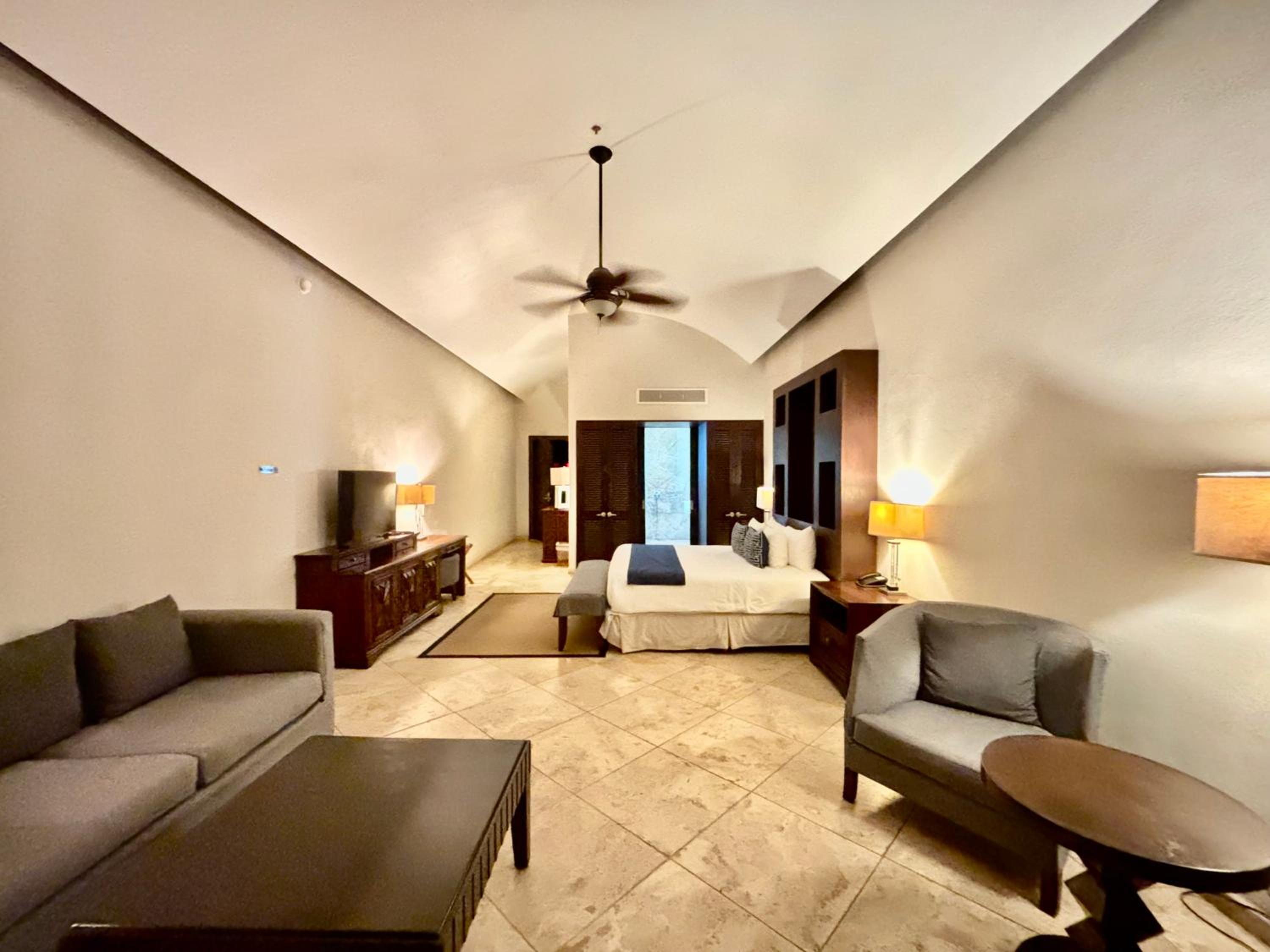Suite with Terrace - Photo 5