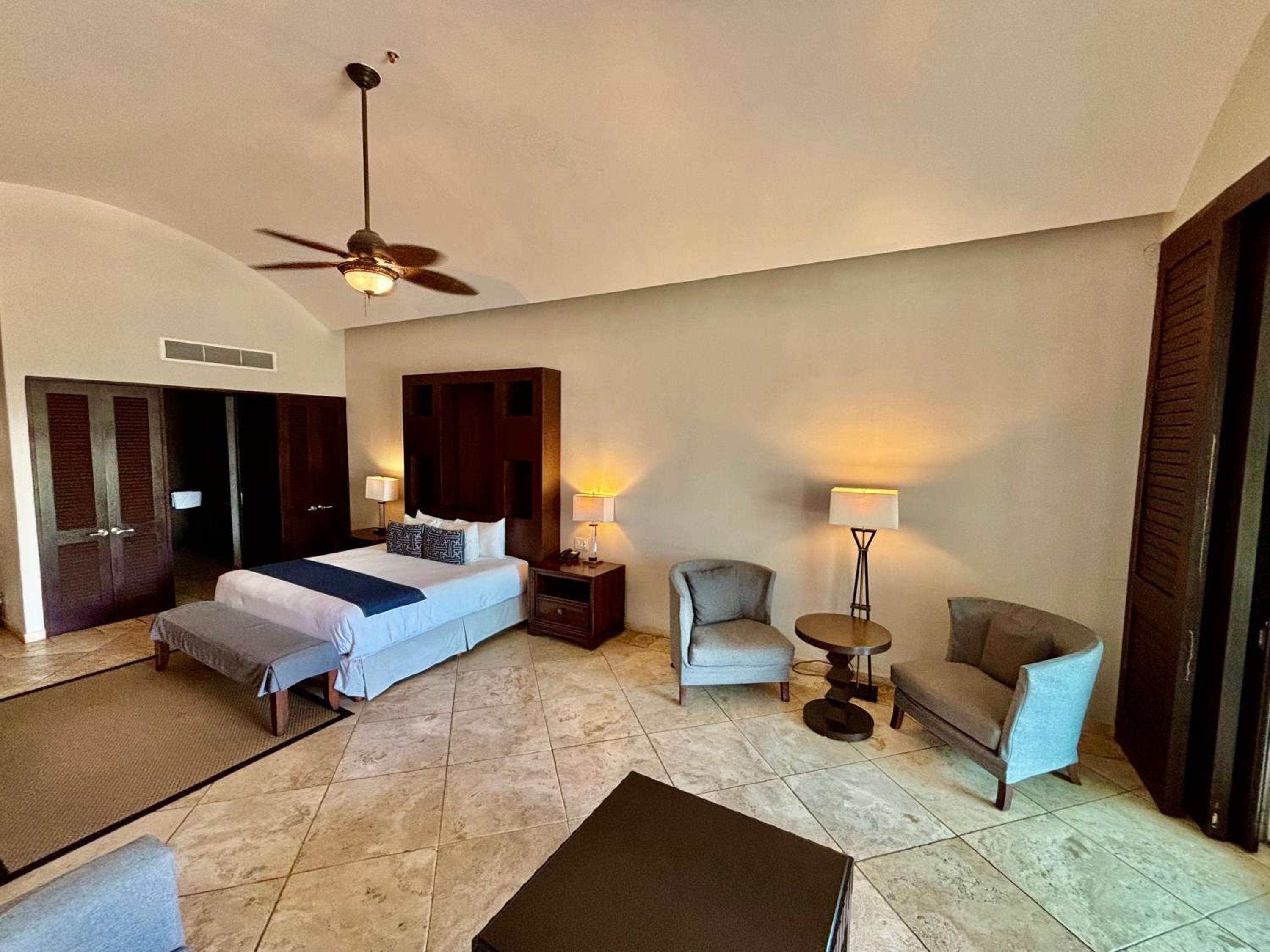 Suite with Terrace - Photo 4
